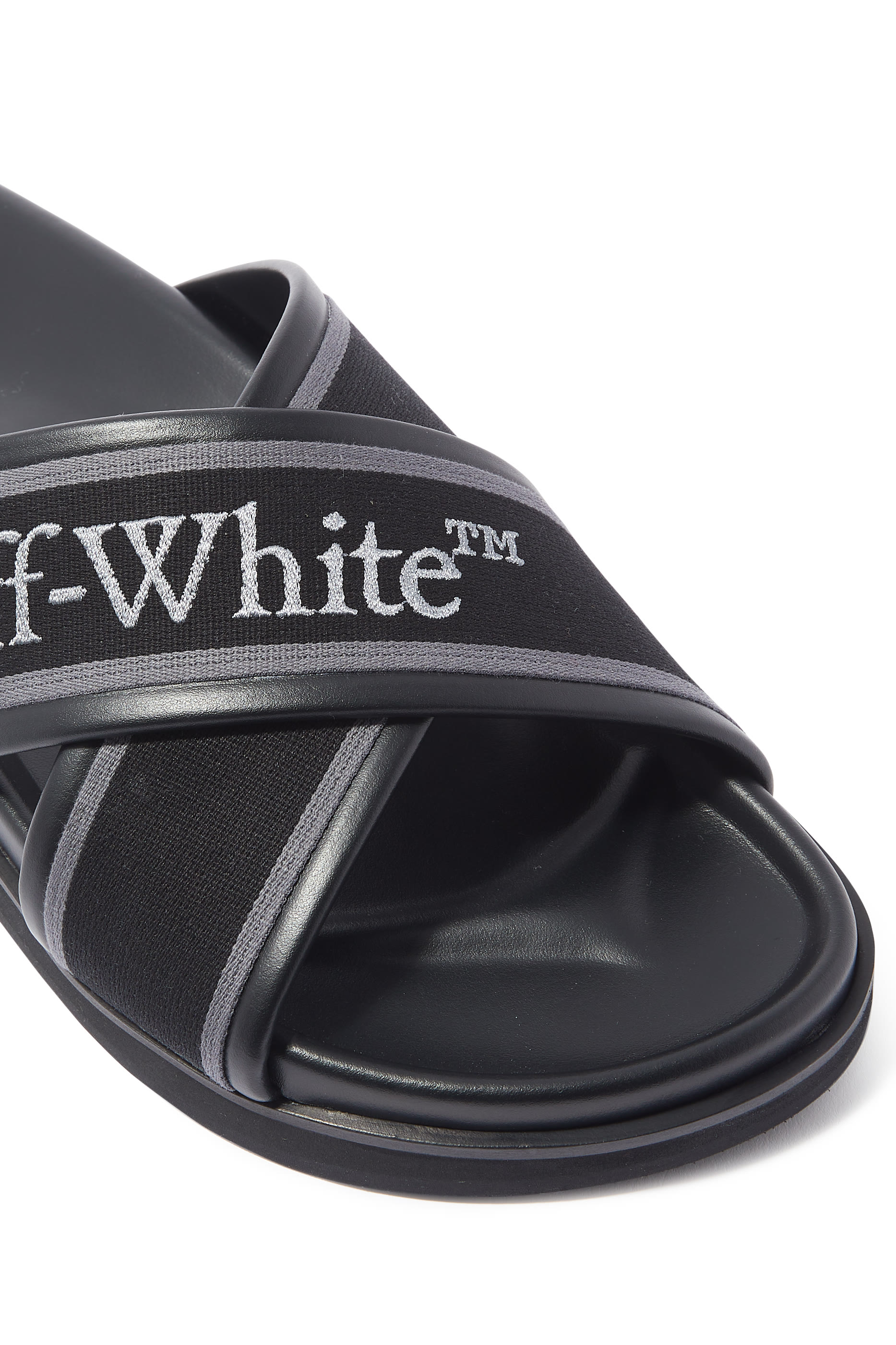 حذاء خفيف كلاود بسيور متقاطعة