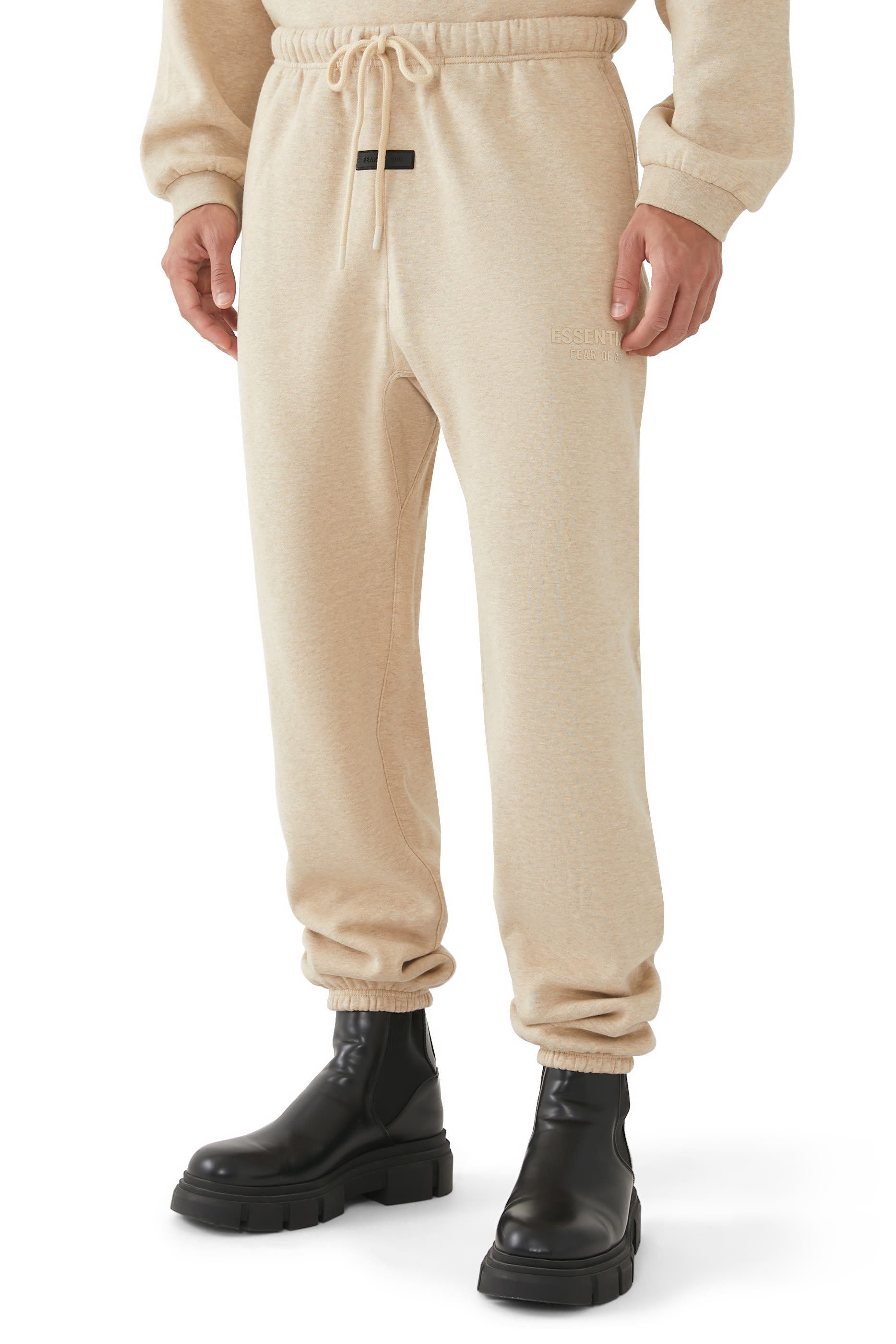 بنطال رياضي بشعار الماركة