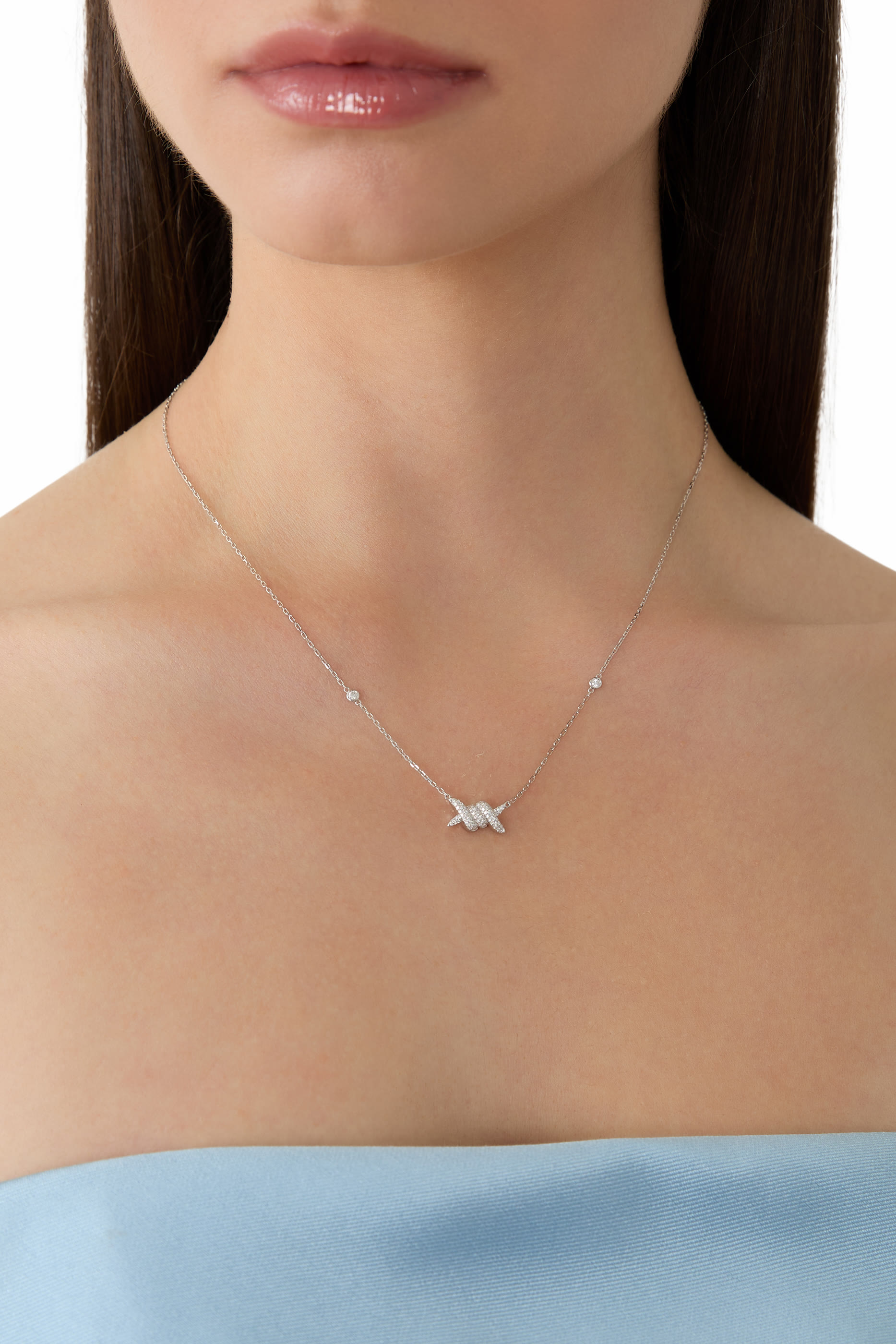 قلادة باربيليه مرصعة بالماس، ذهب أبيض عيار 18