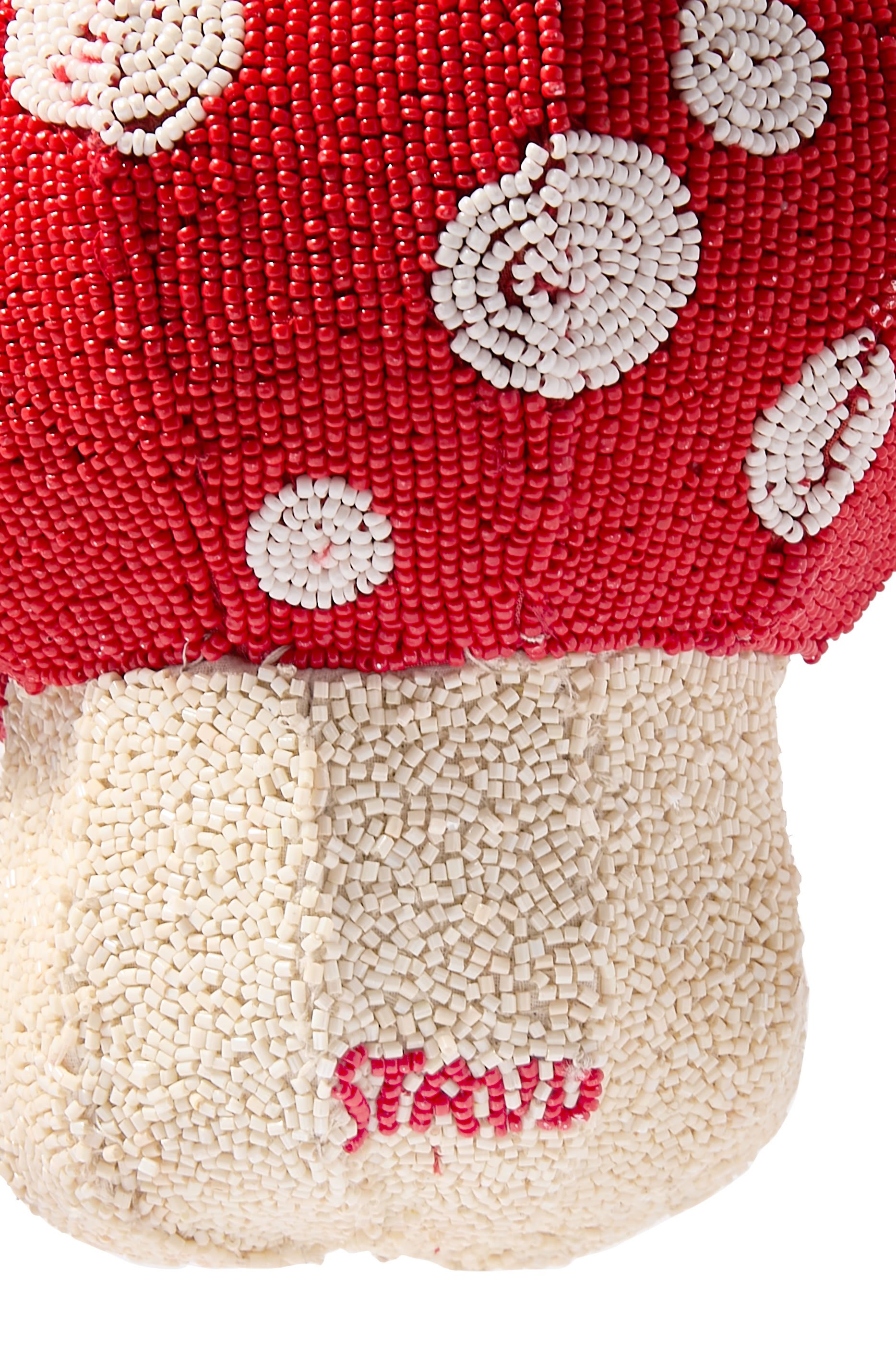 حقيبة بتصميم فطر بخرز