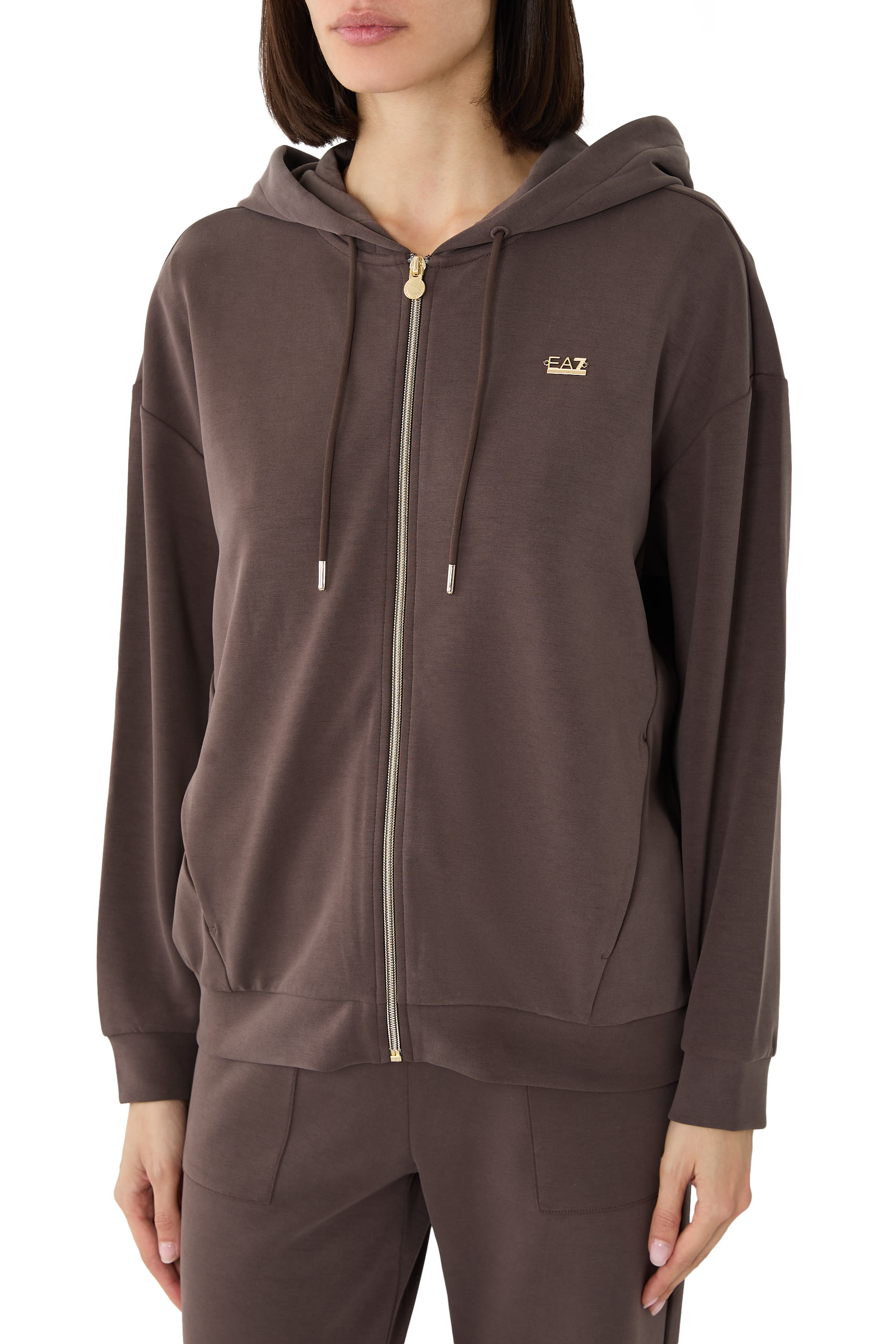 سويت شيرت بشعار الماركة