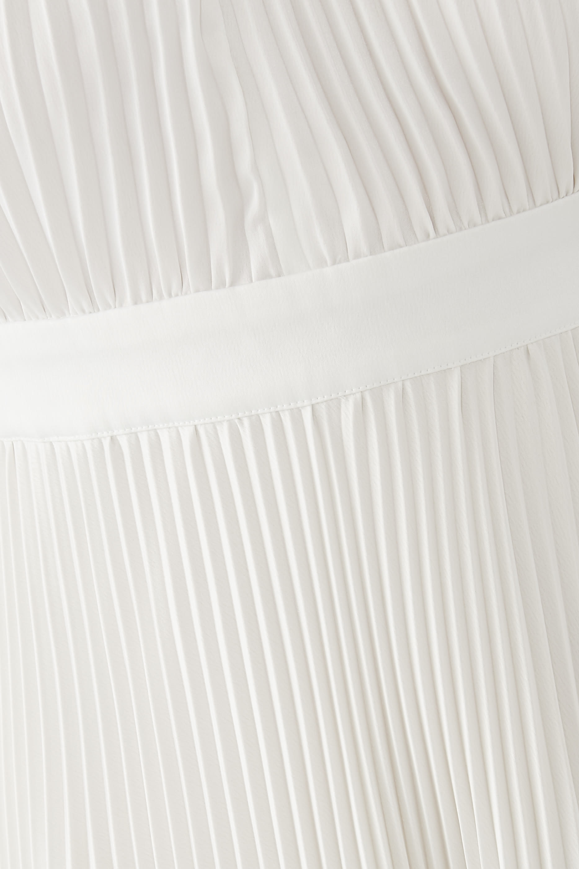 فستان سهرة أوركسترا بطيات