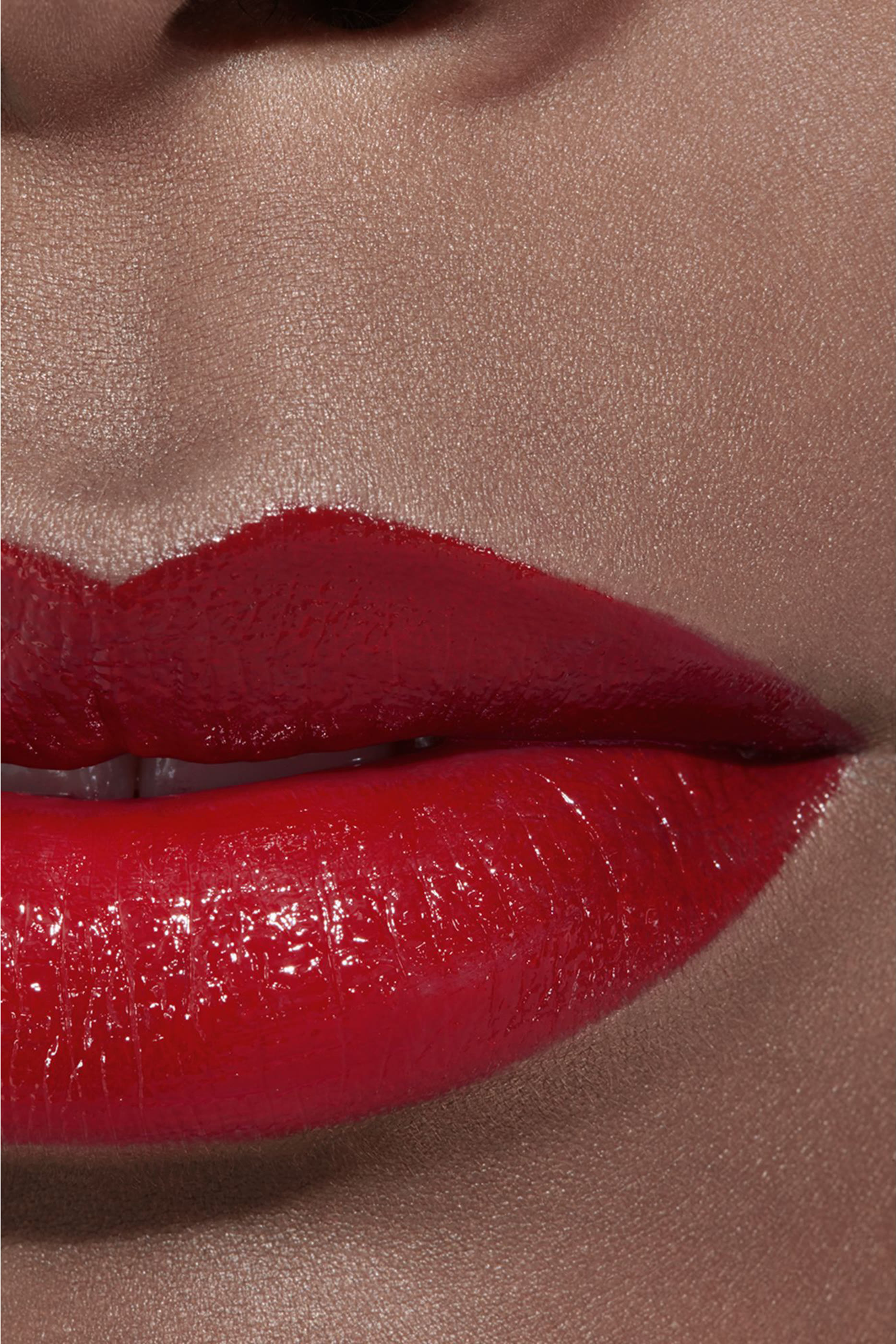 أحمر شفاه لامع Rouge Coco يدوم طويلا