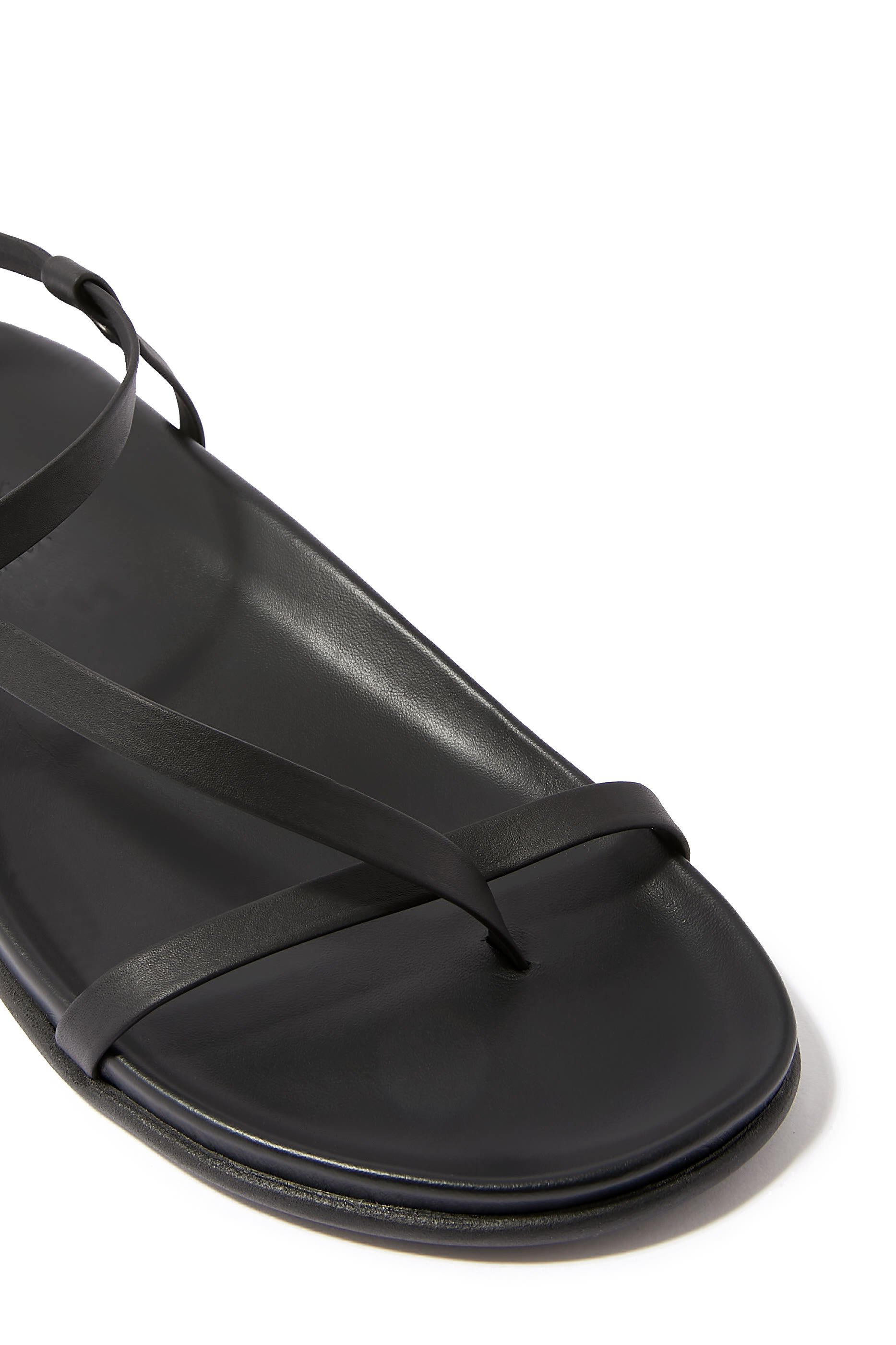 صندل اميليا جلد