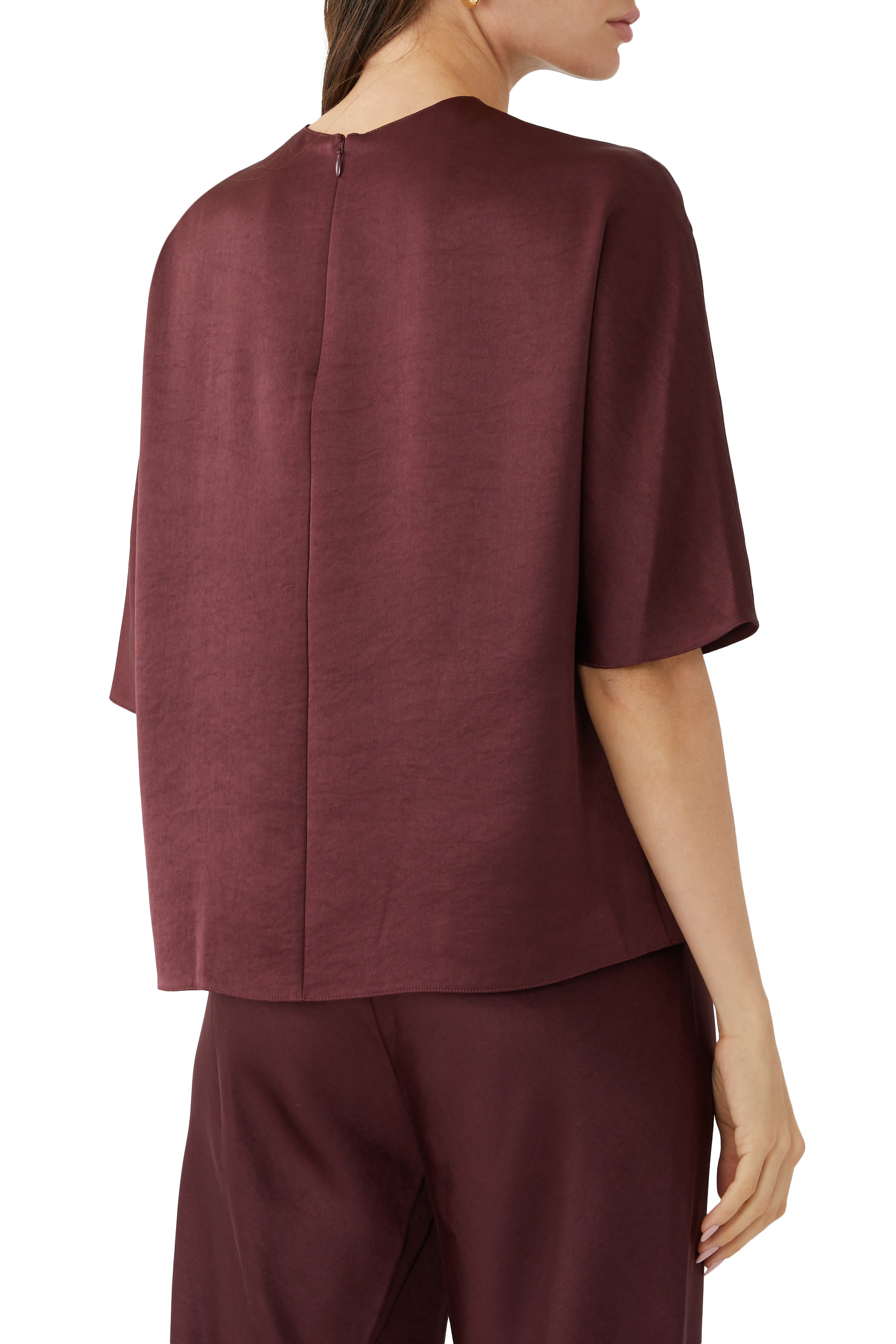 بلوزة ستان انسيابي