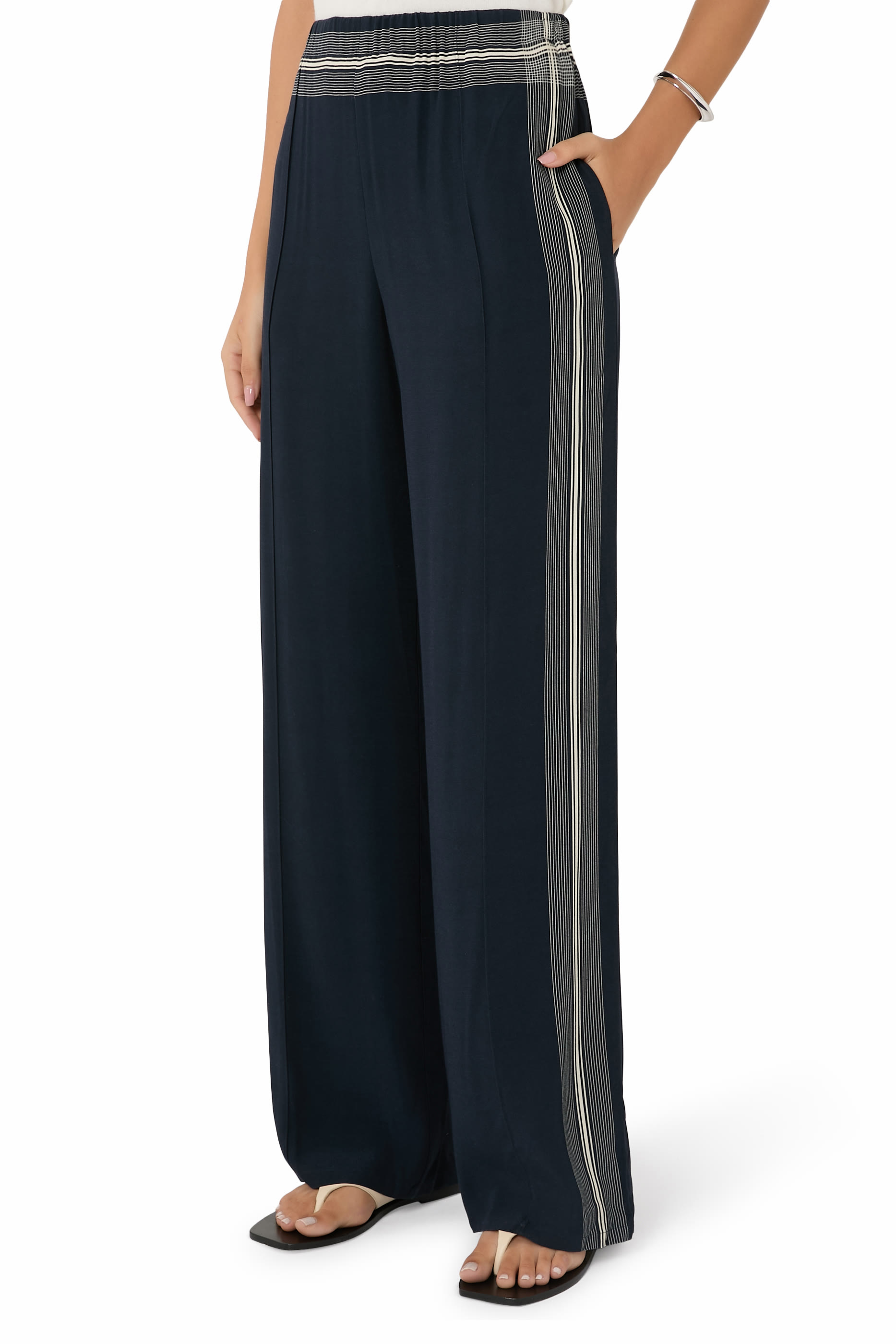 بنطال سهل الارتداء بنقشة خطوط منديل