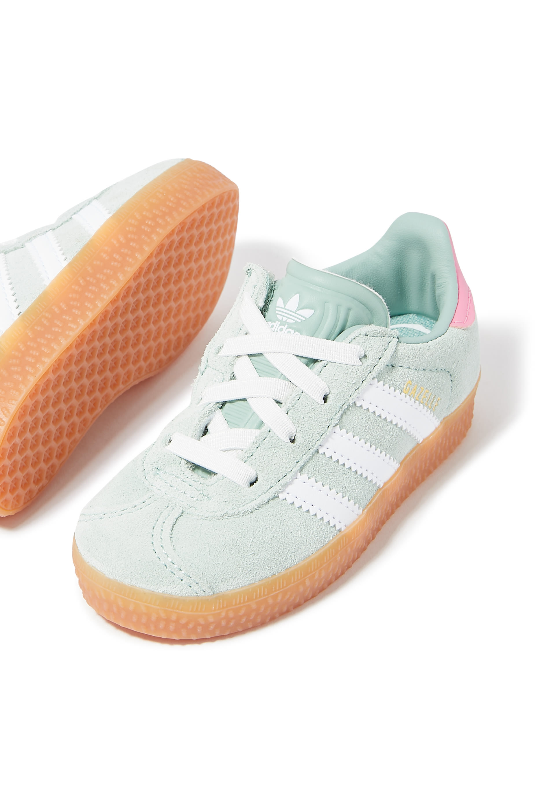 سنيكرز غازيل