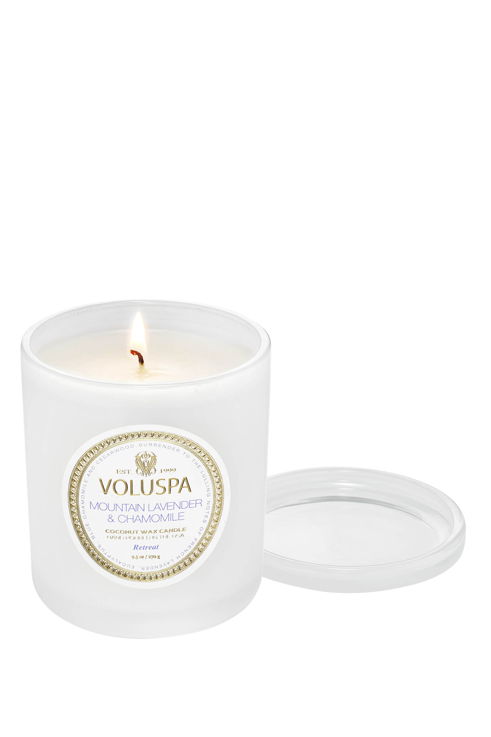 شمعة برائحة اللافندر الجبلي والبابونج في علبة فاخرة