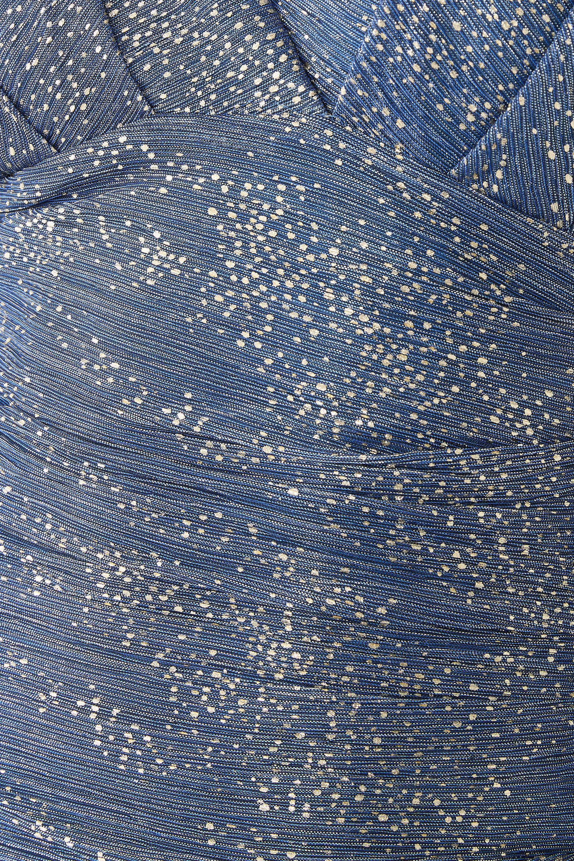 فستان طويل بكاب