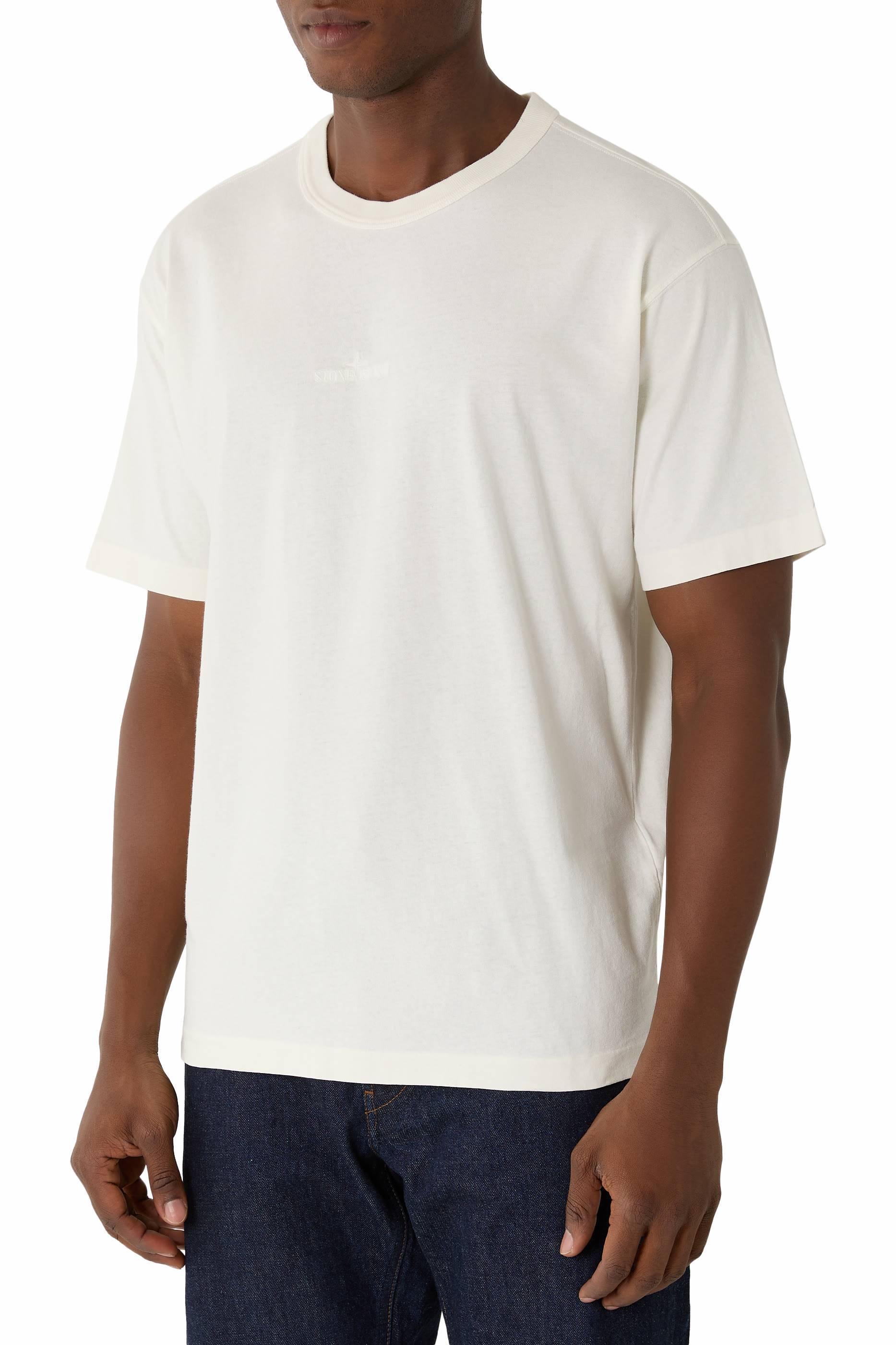 تيشيرت مطرز بشعار الماركة