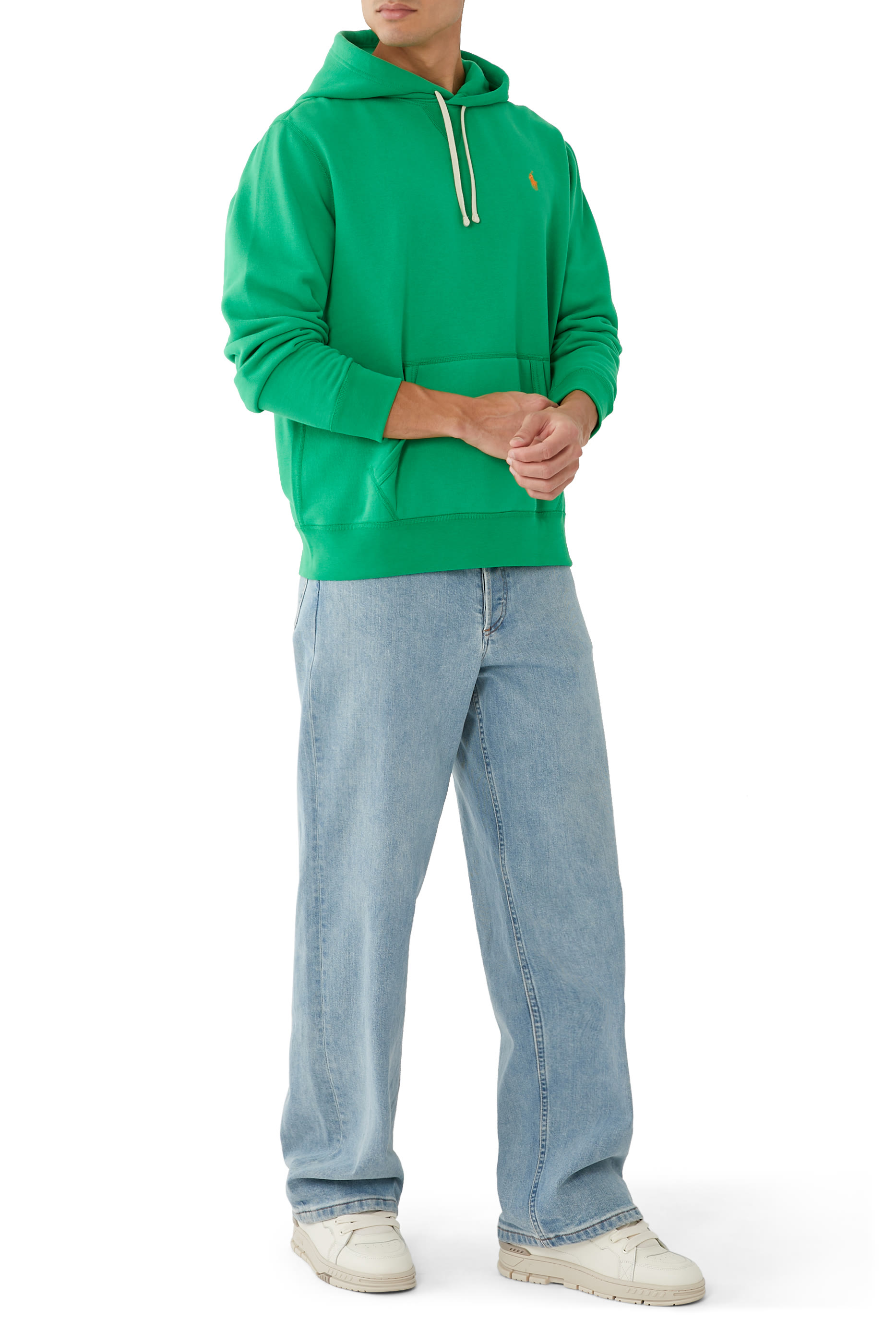 هودي مطرز بشعار الماركة