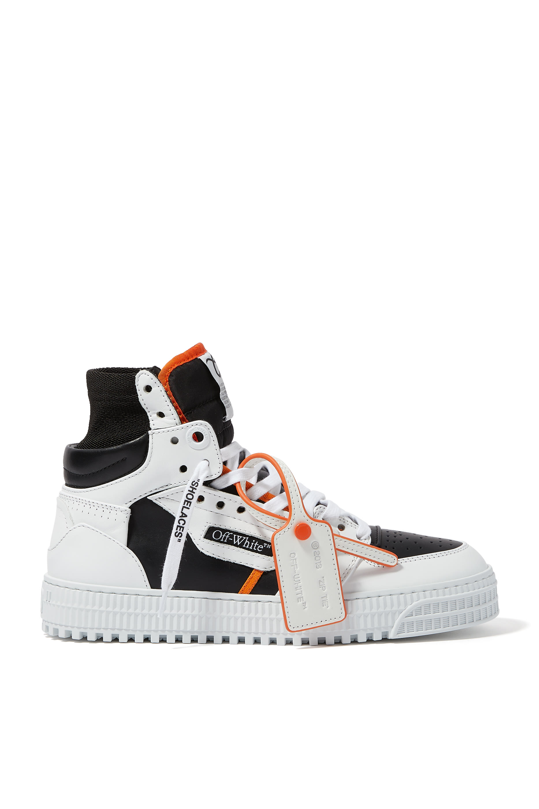 سنيكرز 3.0 اوف كورت جلد