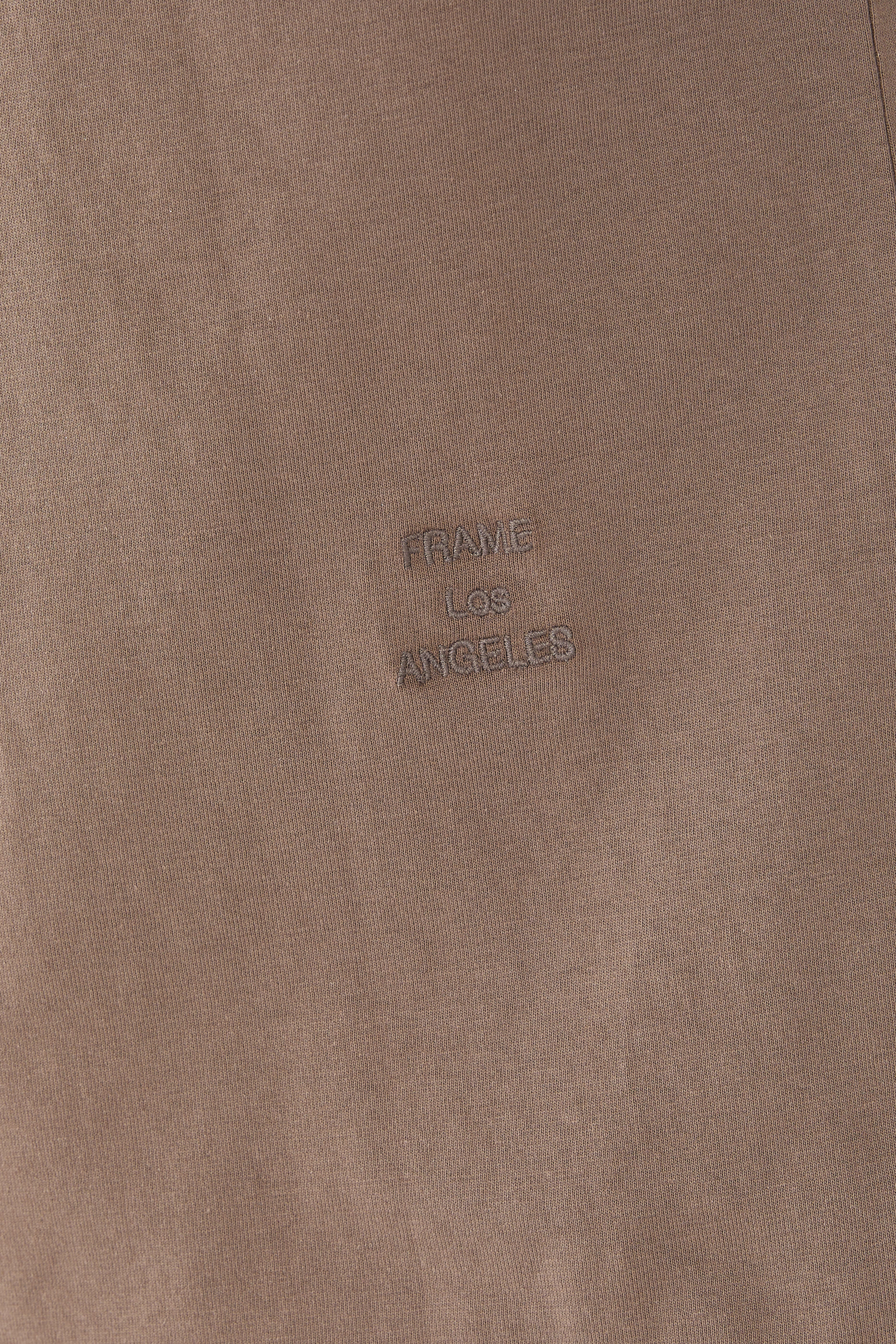 تيشيرت بشعار الماركة قطن