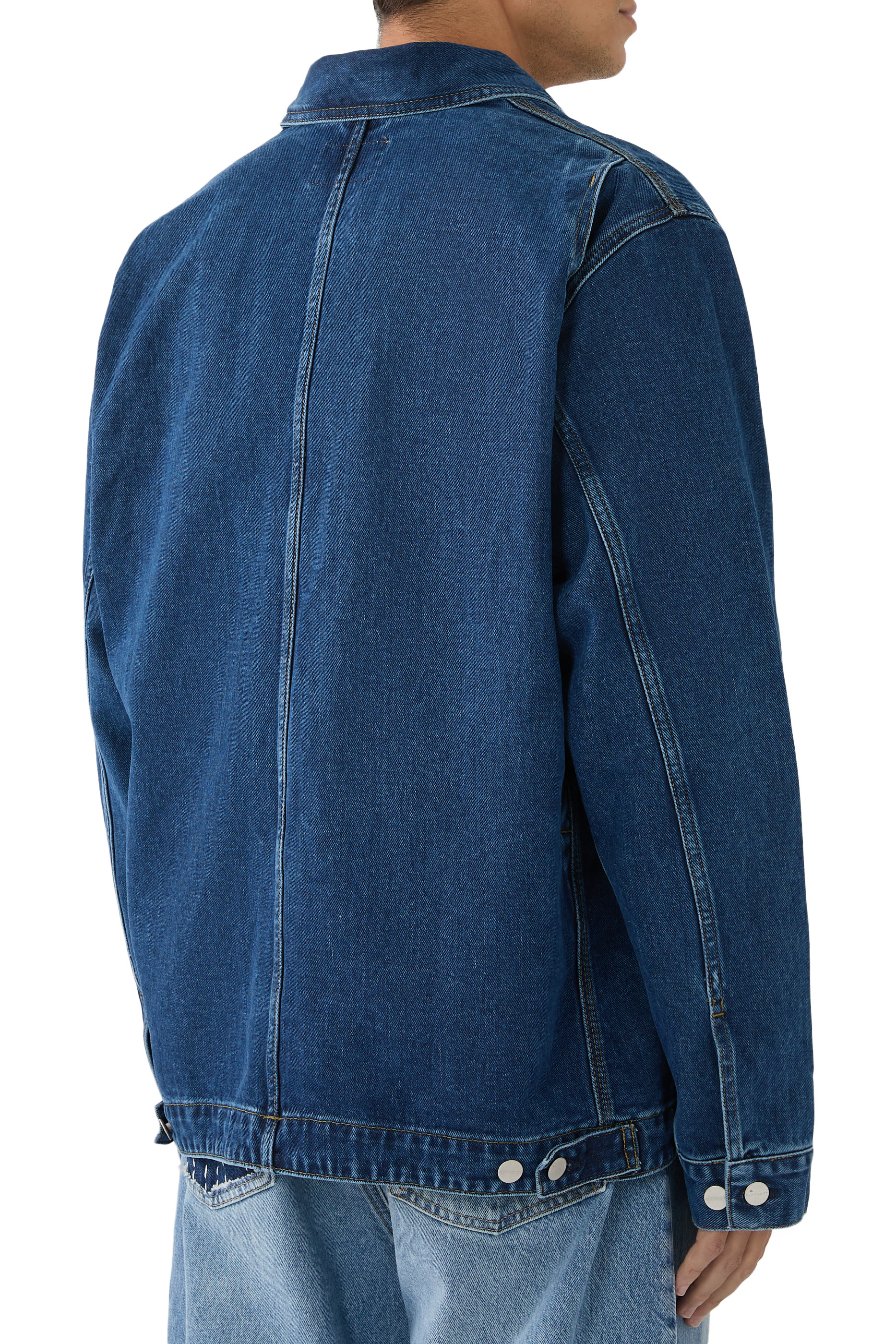 جاكيت بشعار الماركة مزدوج في الأمام