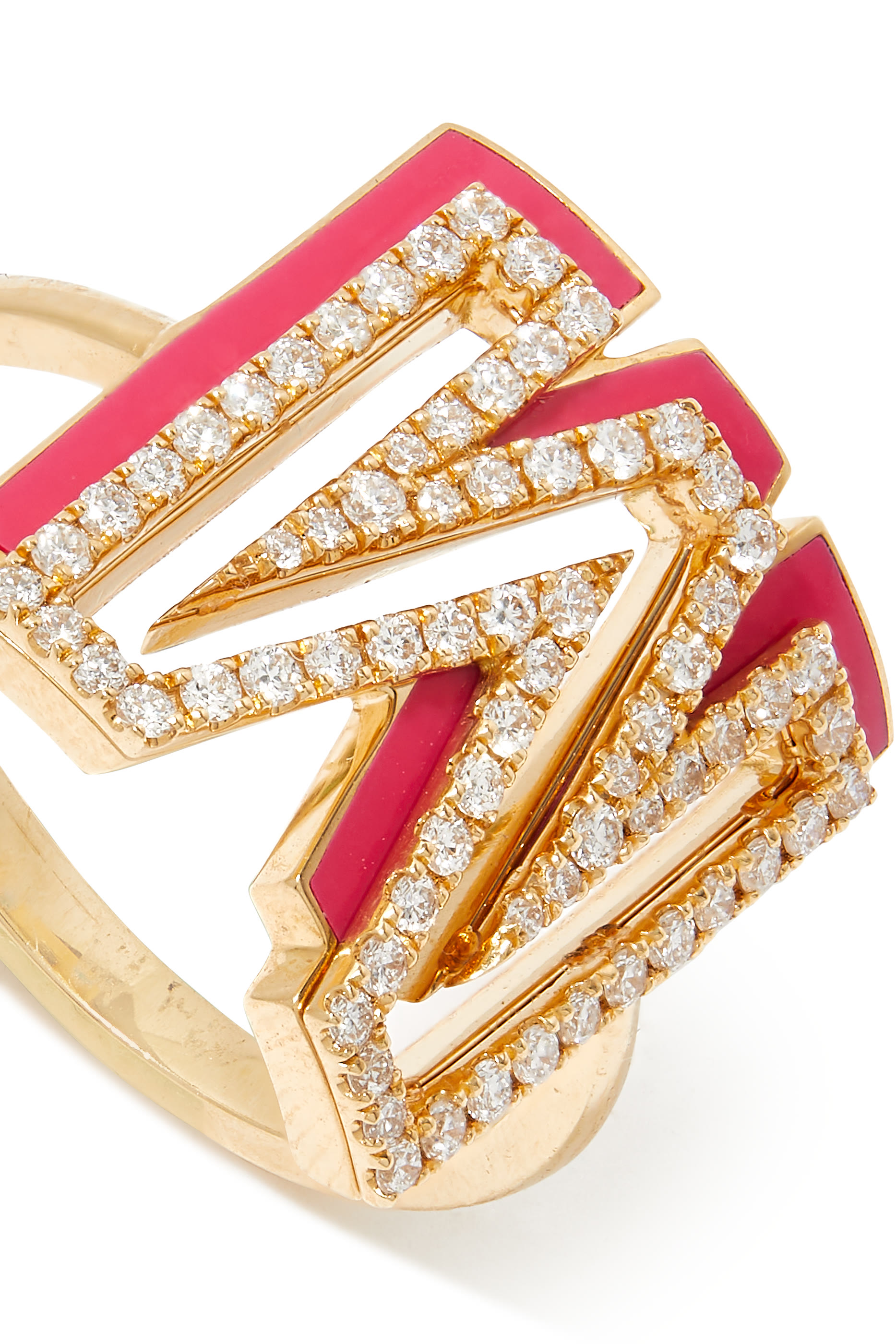 خاتم بتصميم حرف M مرصع بالماس ذهب أصفر عيار 18