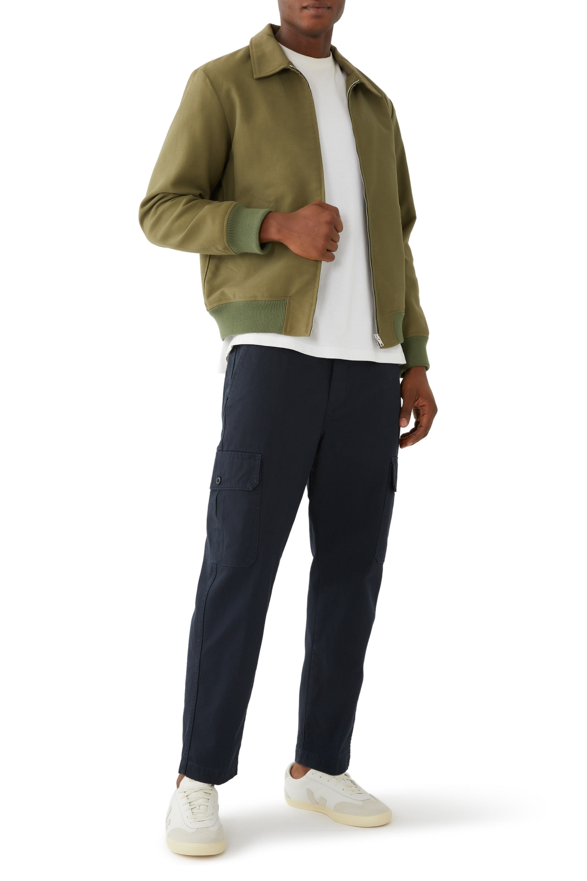 بنطال تريكوتين بقصة عادية