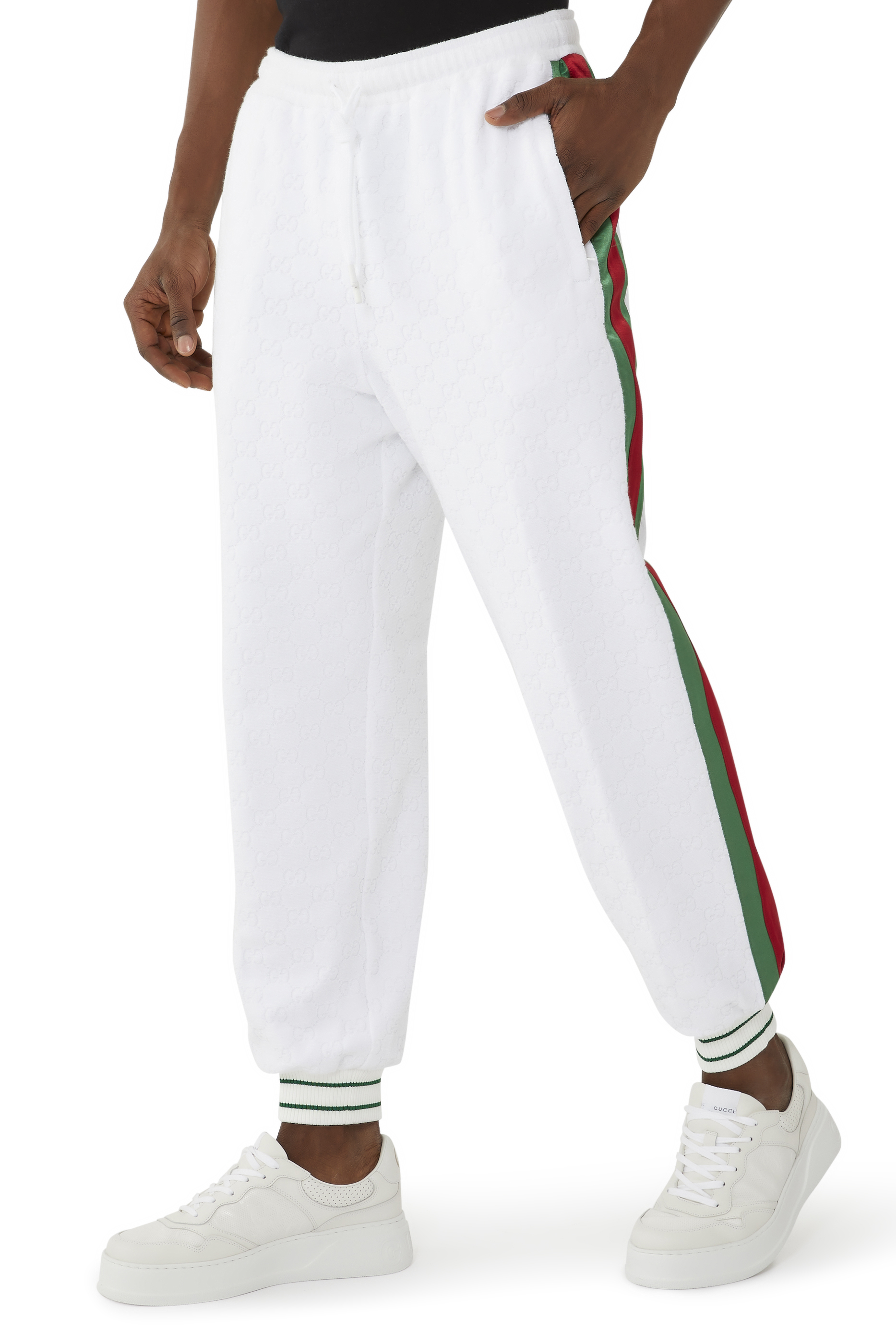 بنطال رياضي بحرفي شعار الماركة