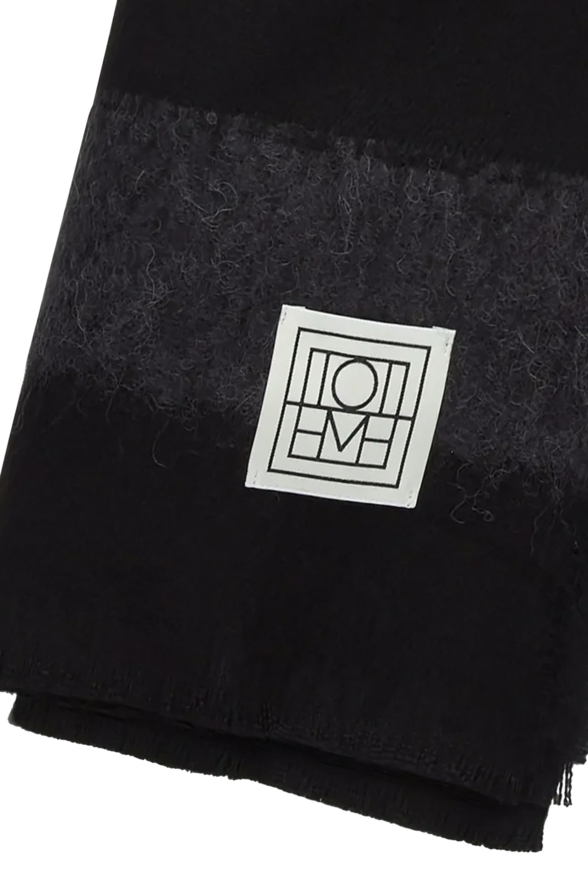 وشاح بحروف شعار الماركة تويل