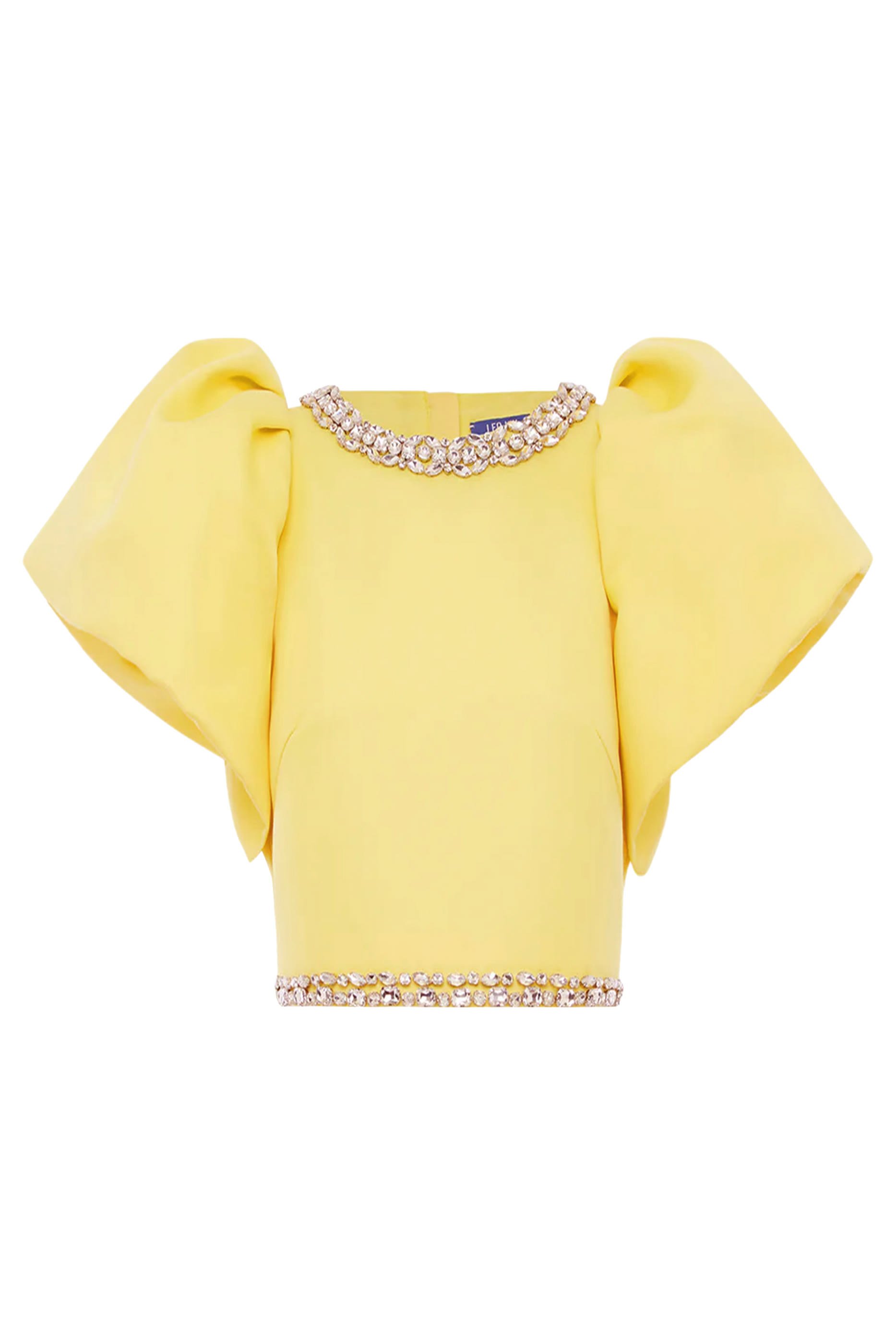 بلوزة لوسيا مطرزة