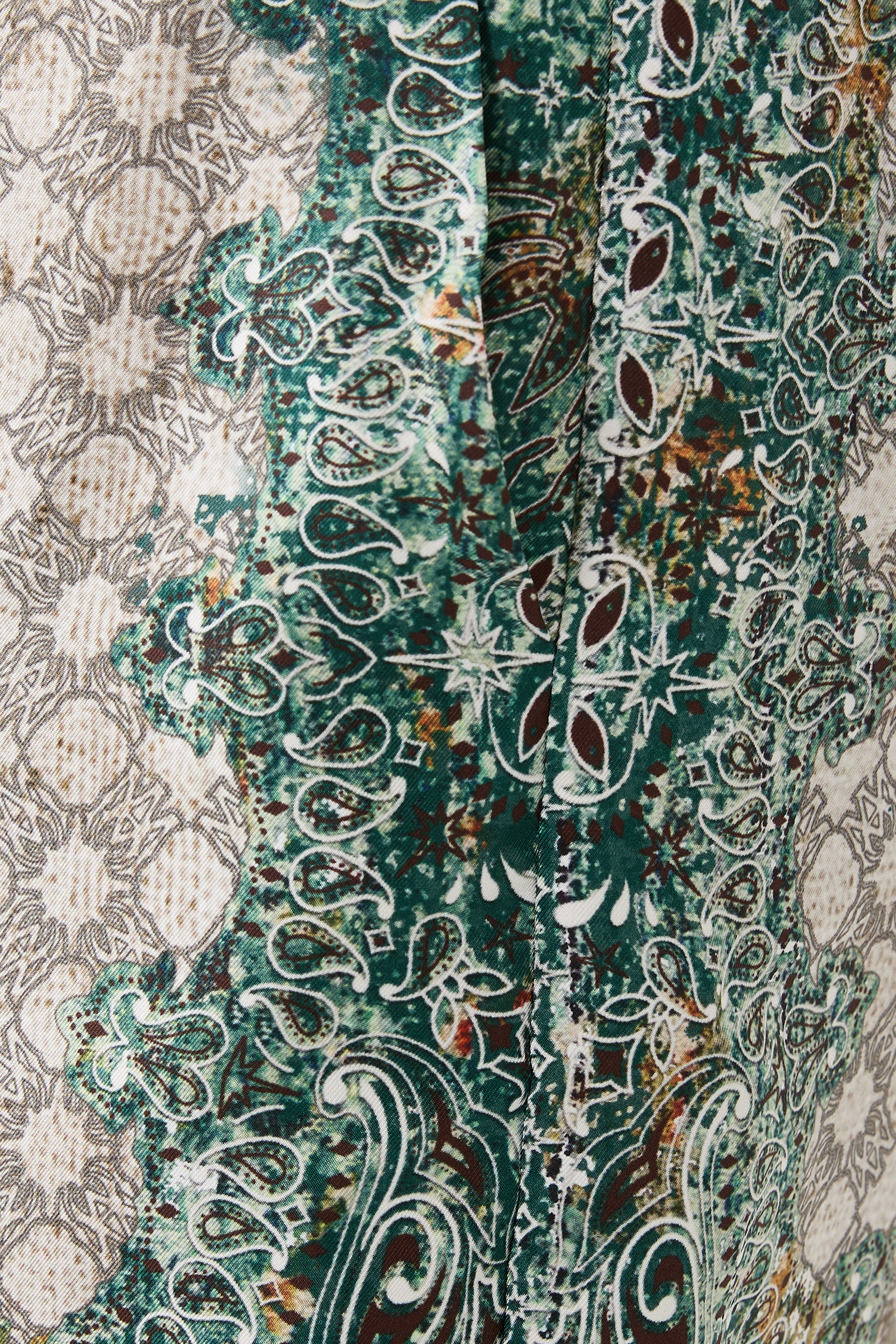 شورت بنقشة باندانا