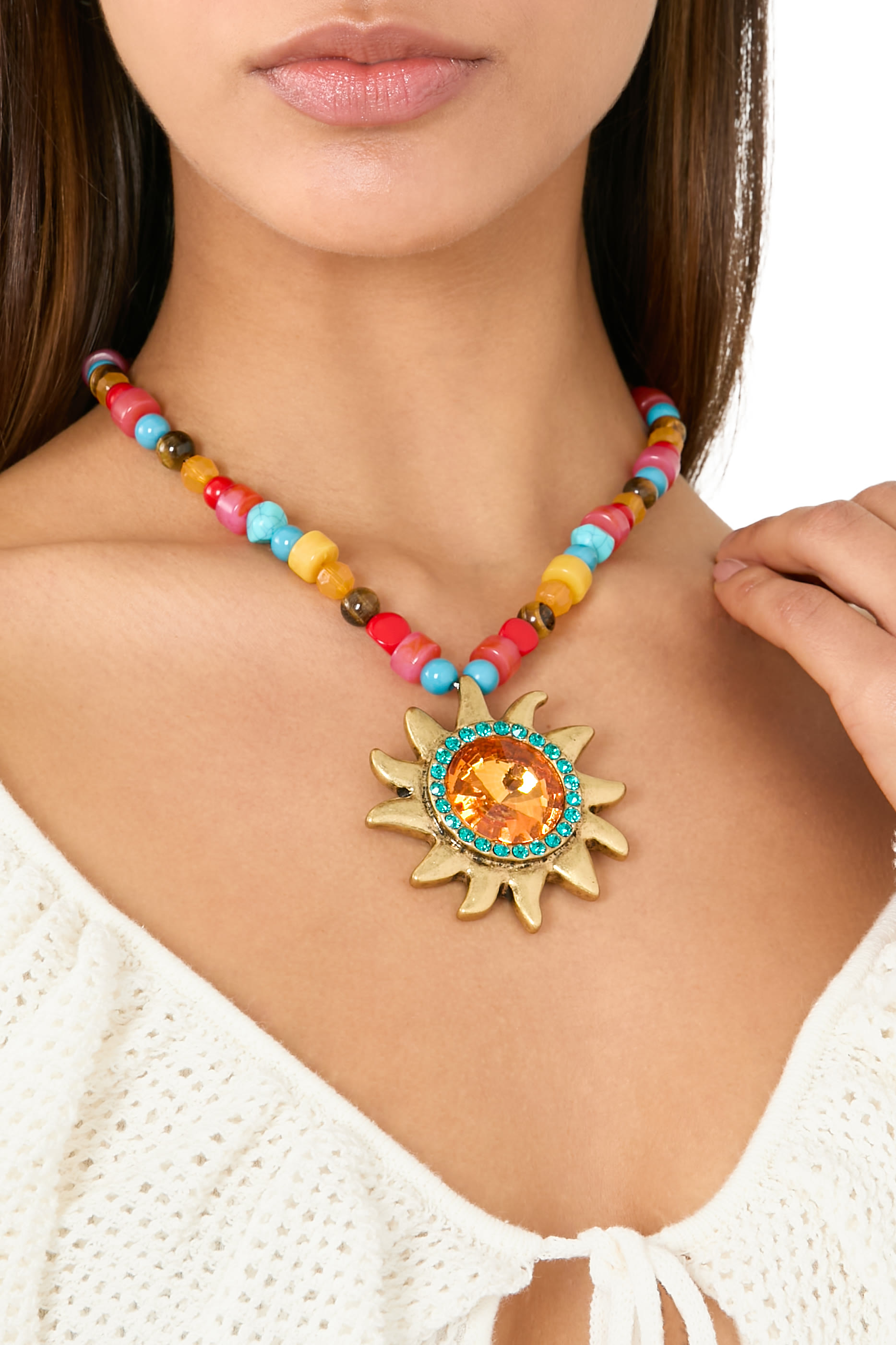 قلادة سن مرصعة بأحجار زركونيا مكعبة