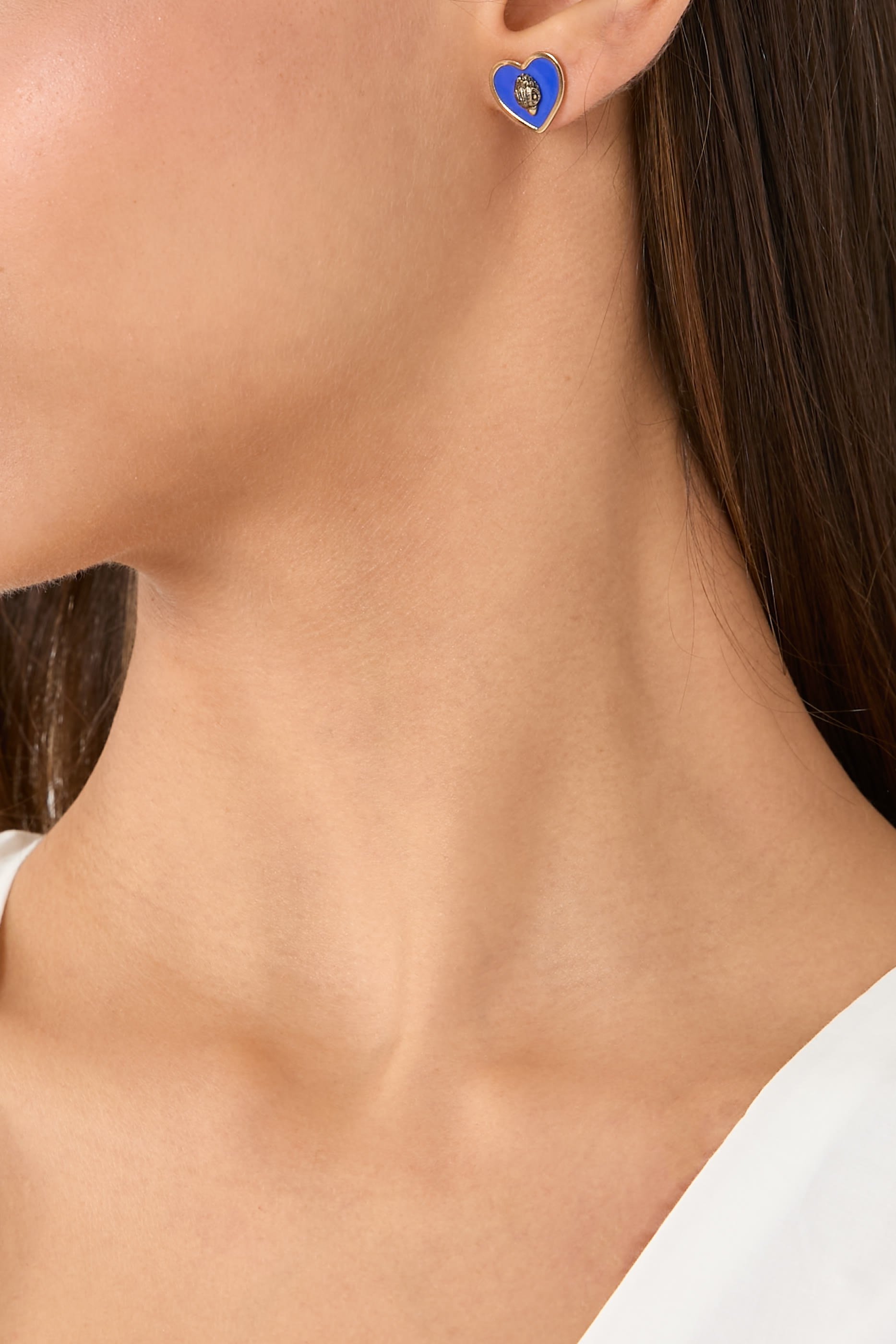 أقراط بتصميم قلب ورأس النسر مزينة بمينا، نحاس