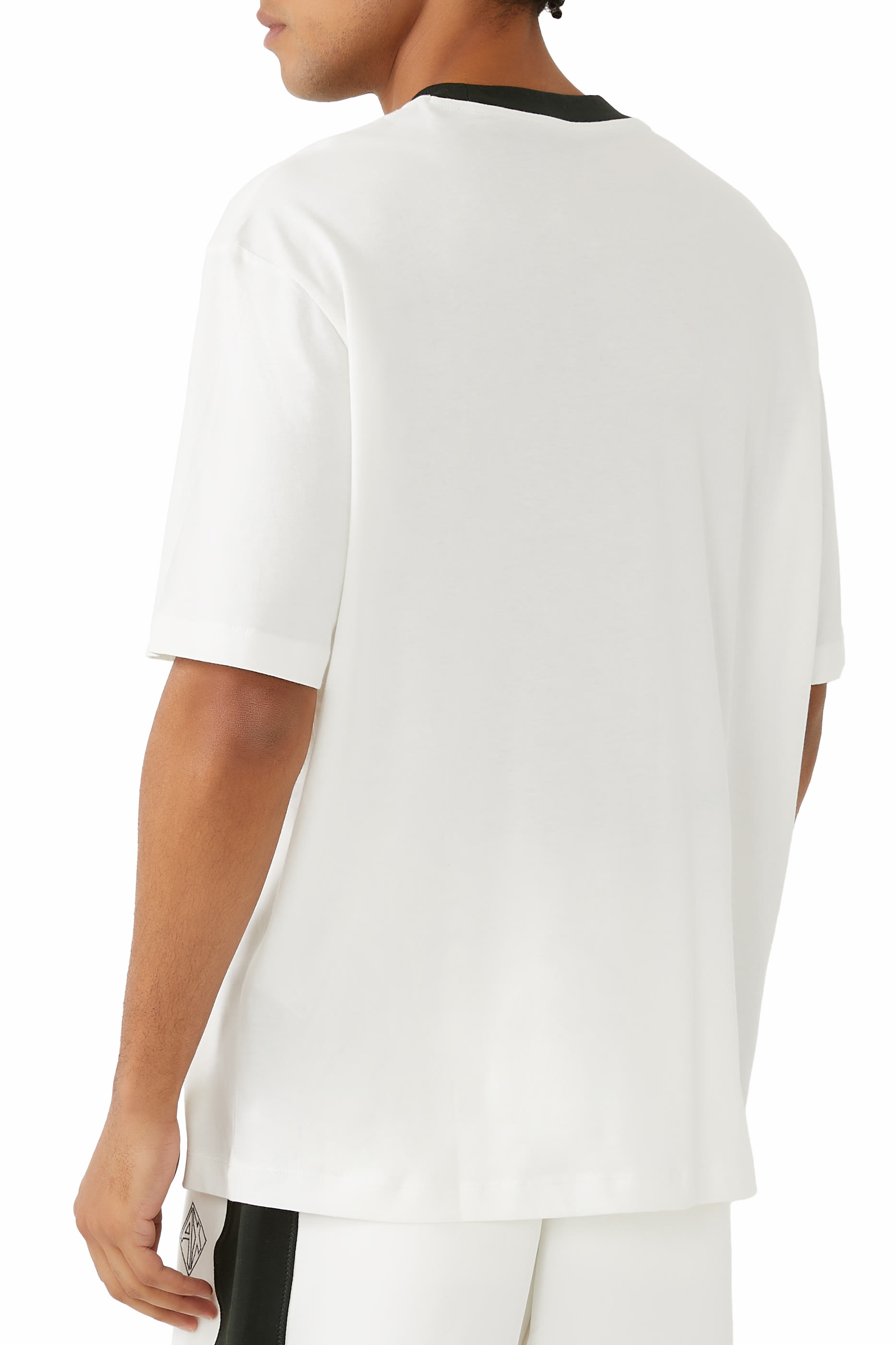 تيشيرت بشعار الماركة