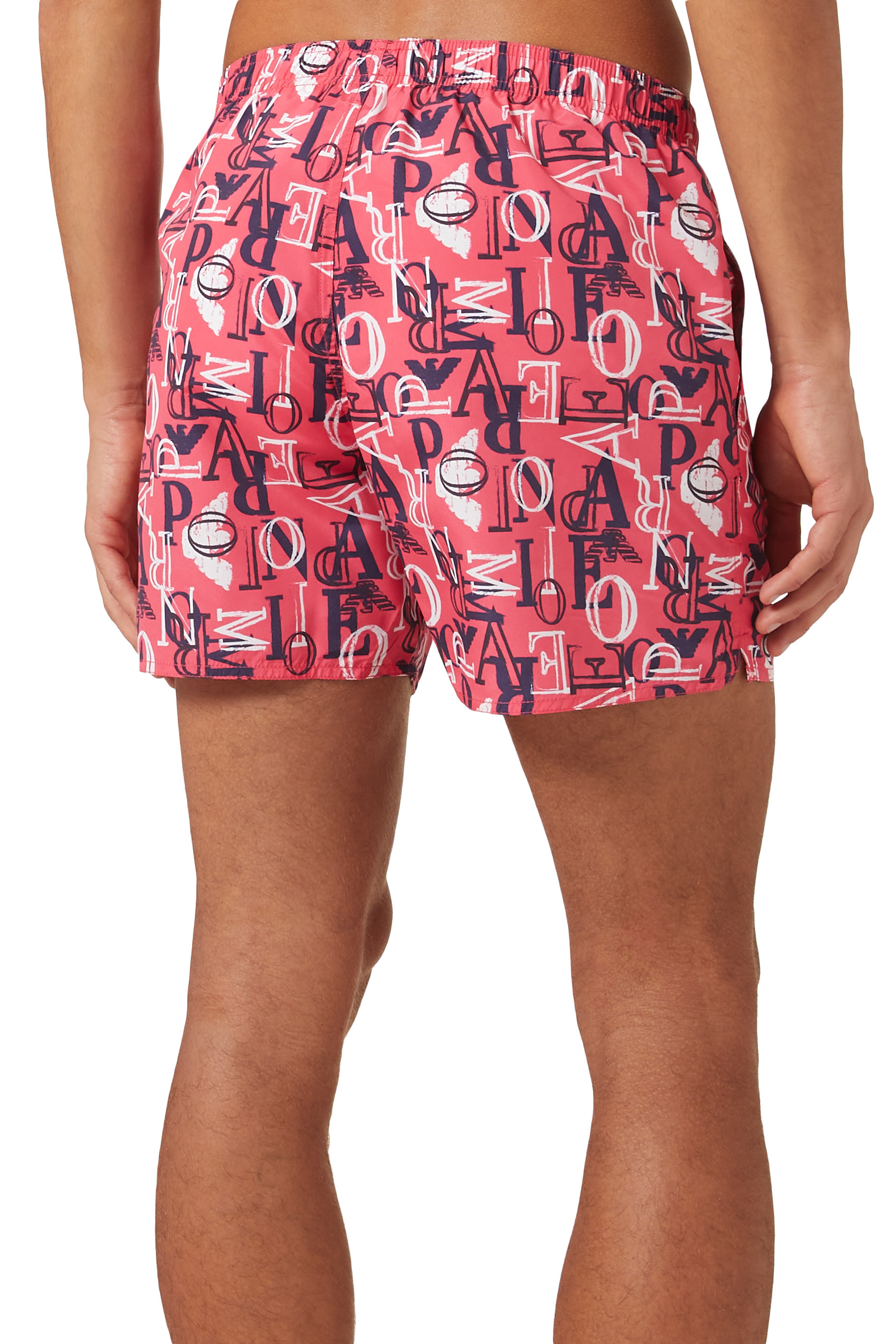 شورت سباحة مزين كليا بشعار الماركة