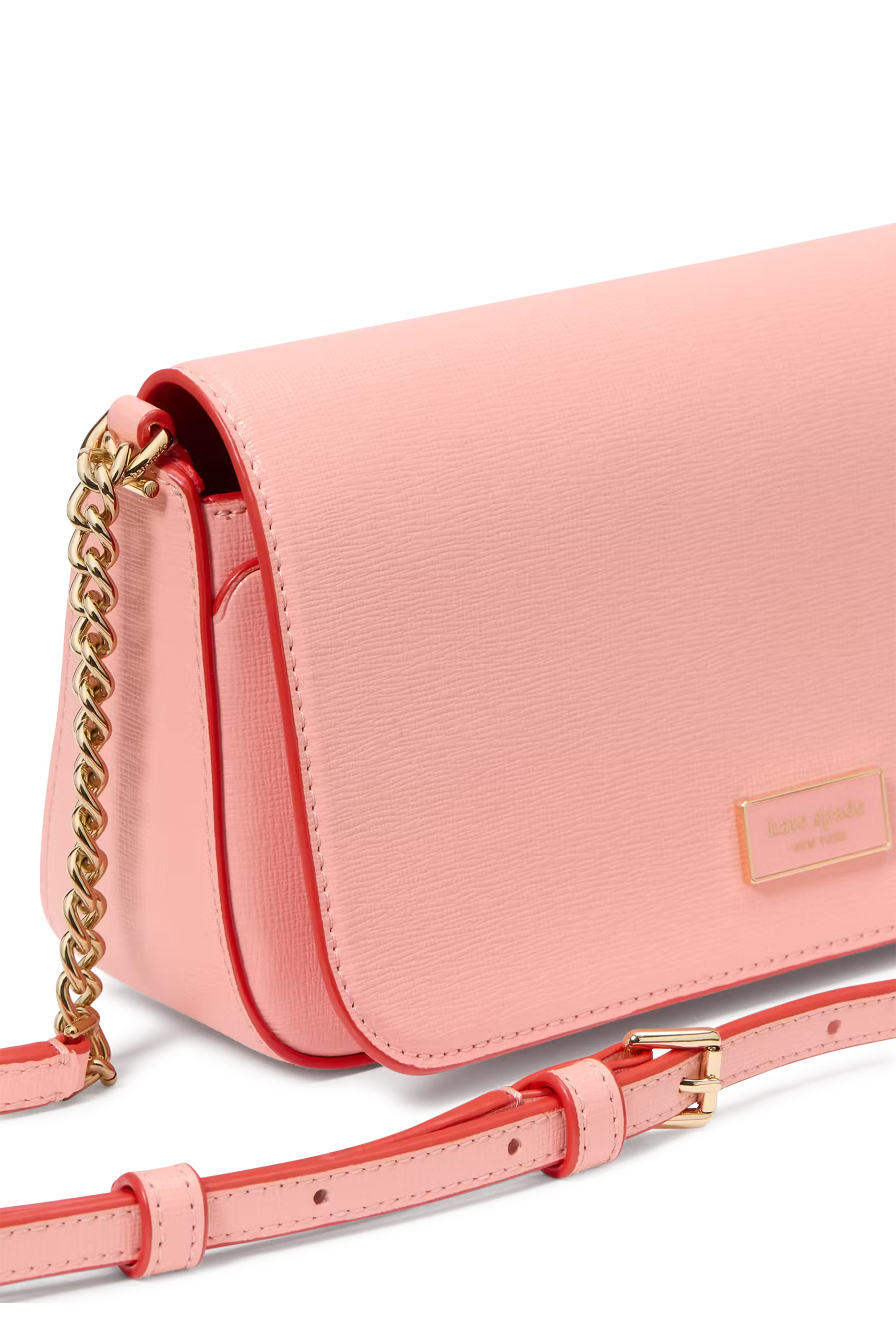 محفظة سيرينا بحواف بلون فاقع وحمالة سلسلة