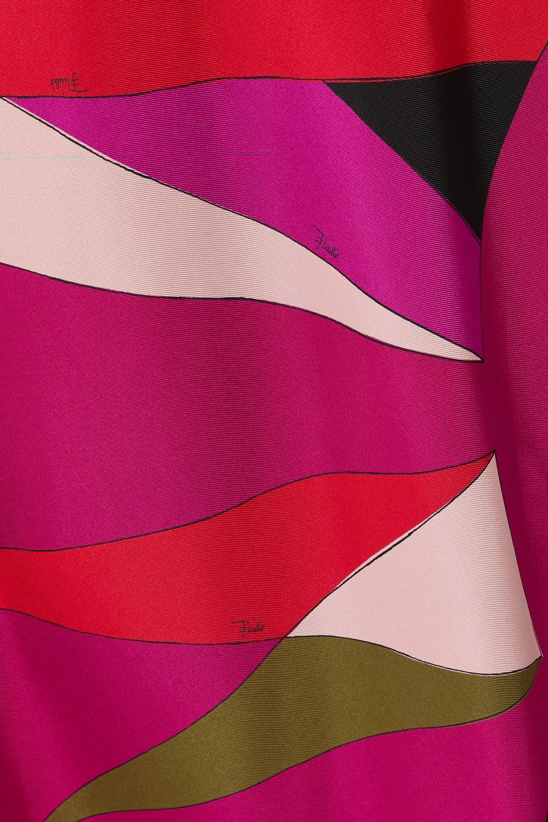 تنورة متوسطة الطول بتصميم غير متماثل بنقشة هاواي