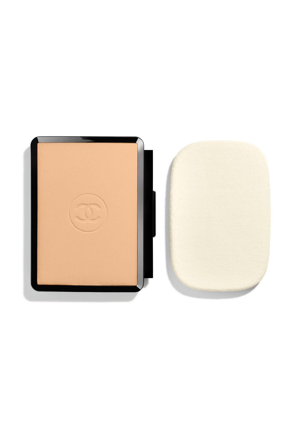 عبوة إعادة ملء مستحضر أساس مضغوط بثبات طويل وراحة فائقة طوال اليوم لبشرةٍ خالية من الشوائب ULTRA LE TEINT