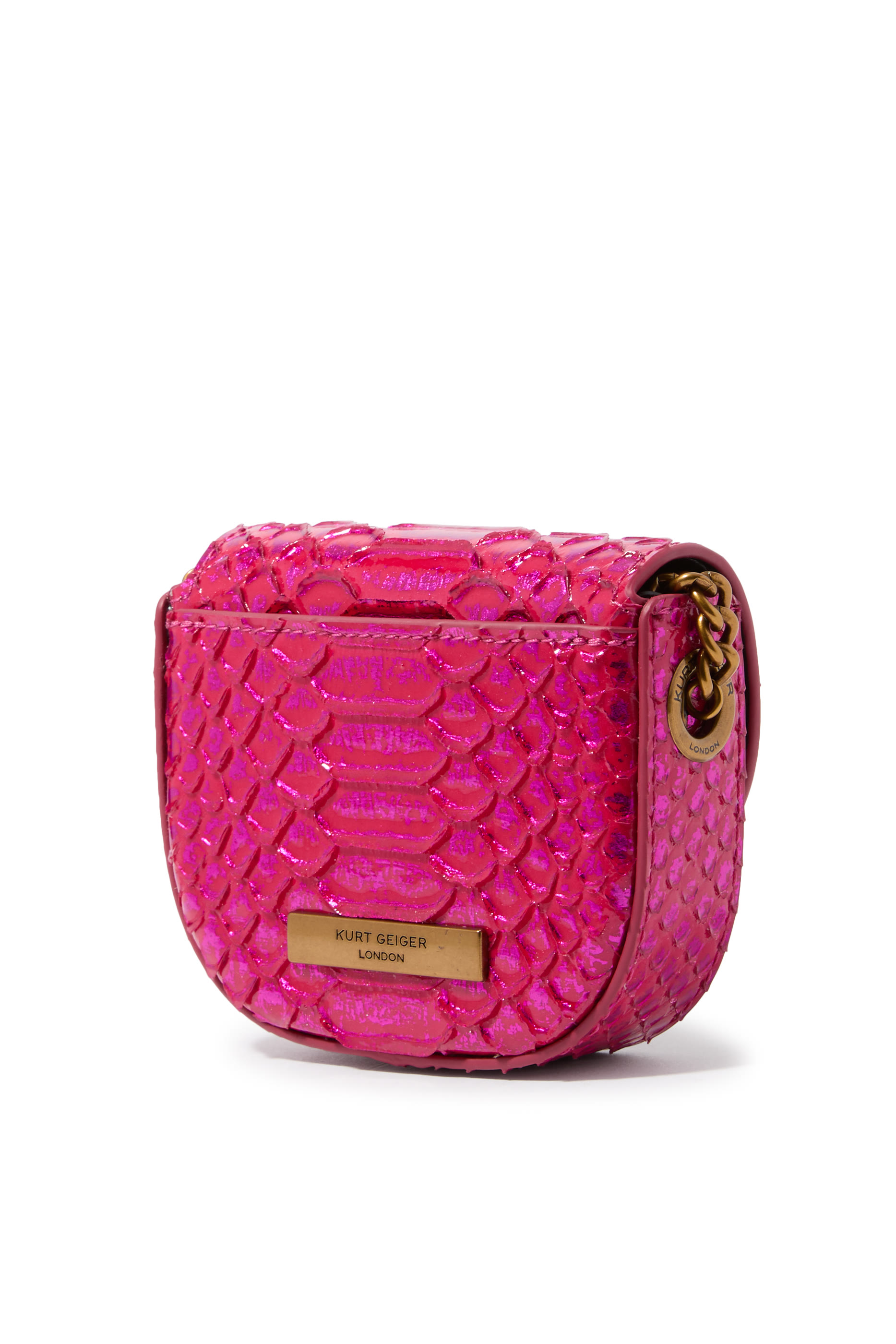 حقيبة كروس بودي تشيلسي صغيرة بحلية شعار الماركة