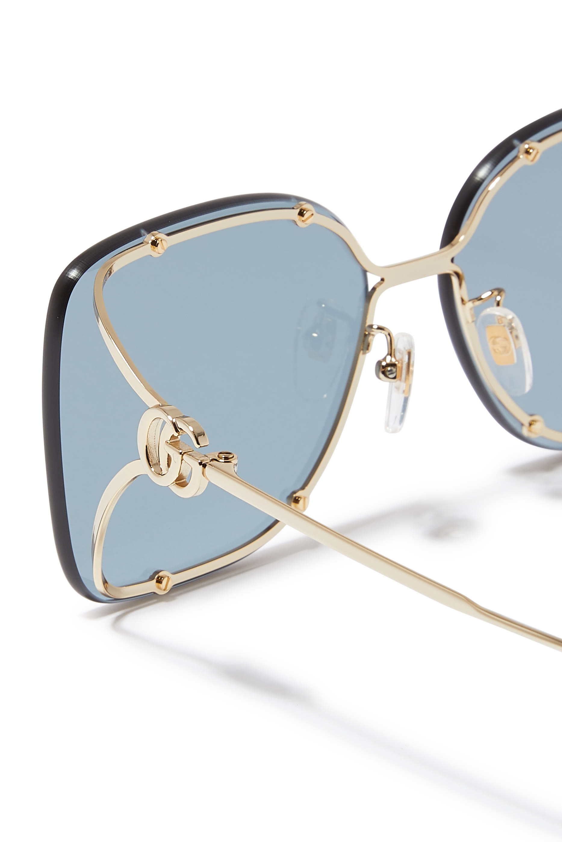 نظارة شمسية بإطار مربع