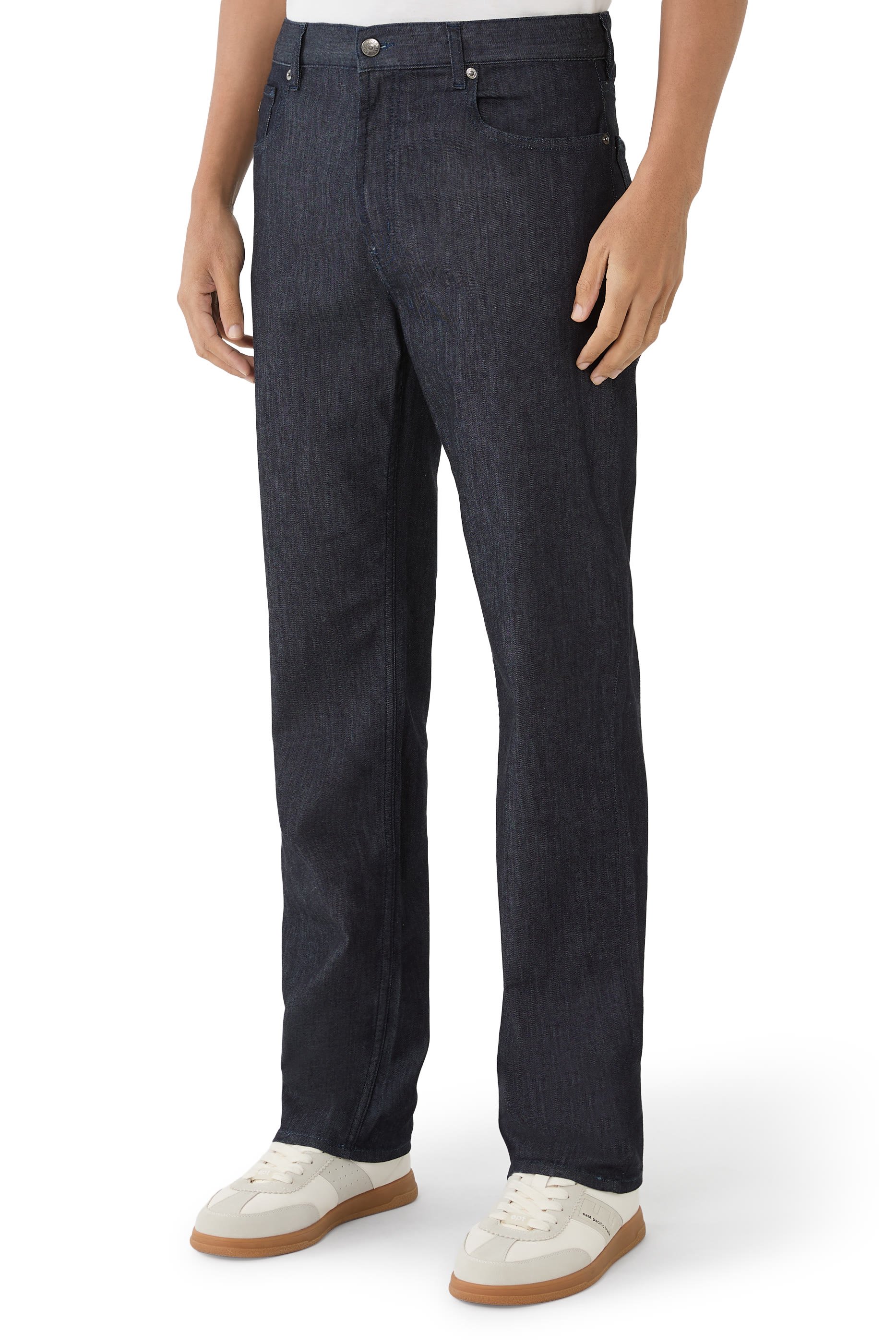 بنطال جينز بقصة مستقيمة دنيم