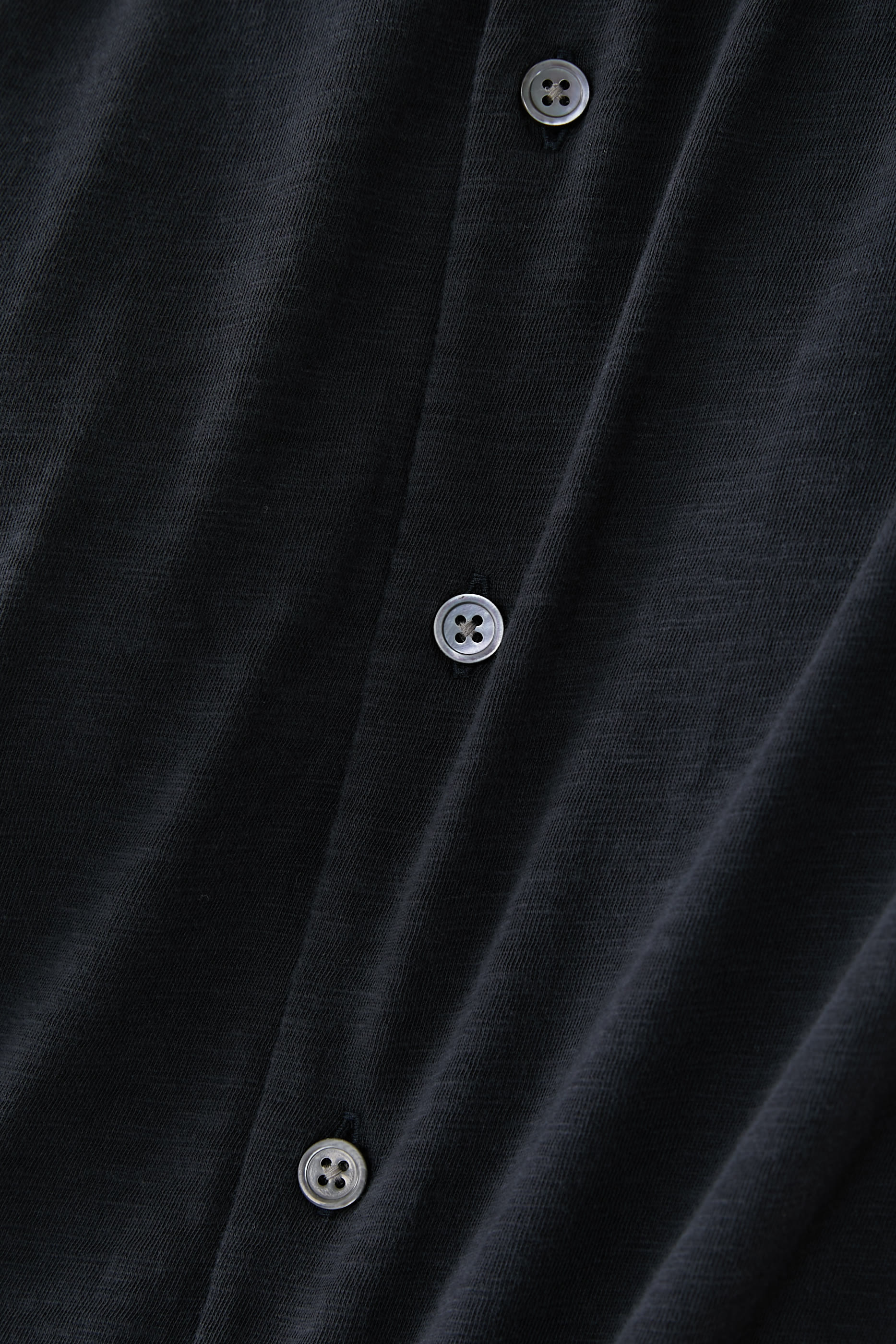 قميص كوزموس نوران بأكمام قصيرة