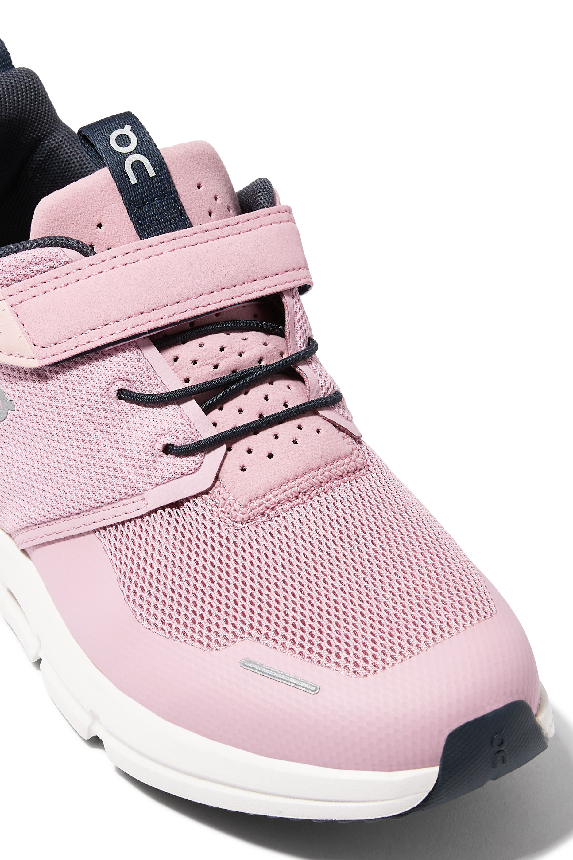 سنيكرز كلاودبلاي للأطفال