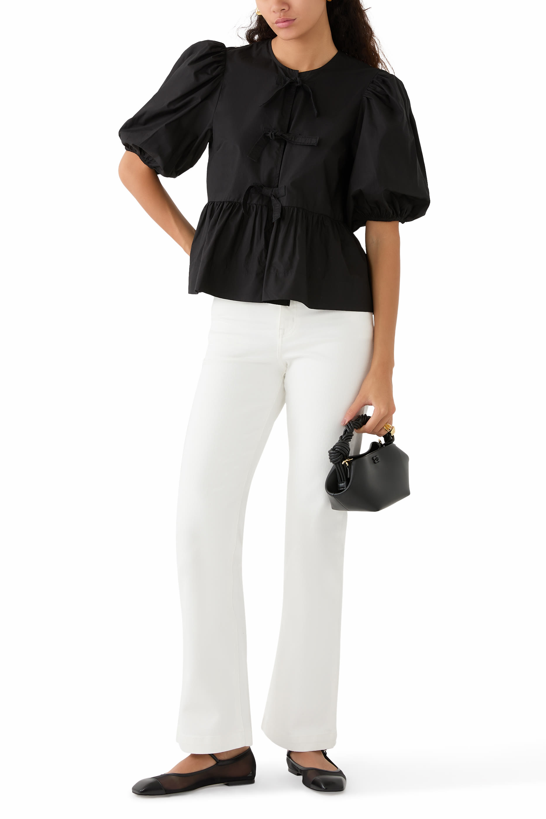 حذاء يوما ماري جين بنعل مسطح ومقدمة مربعة قماش مسامي