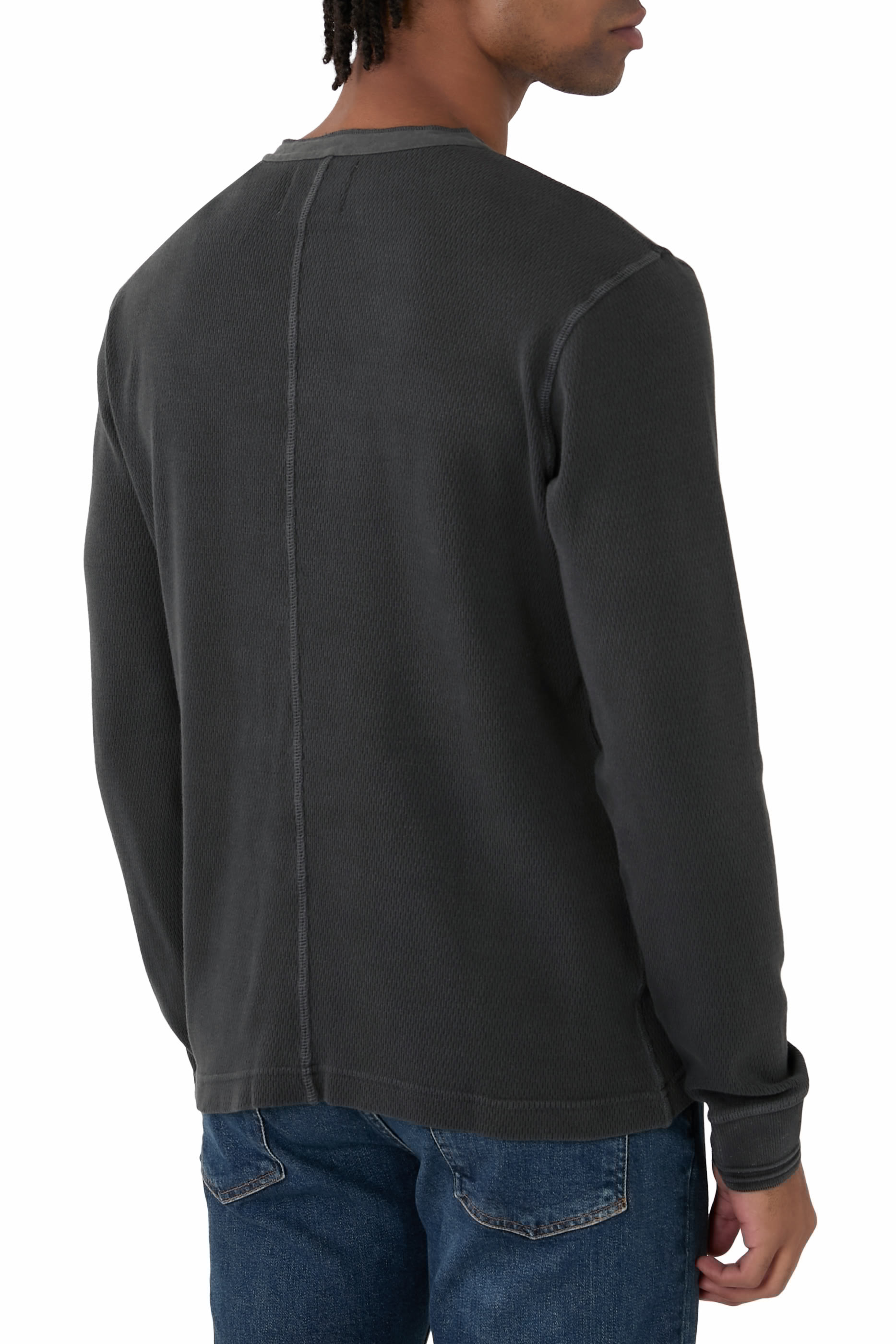 تيشيرت هنلي بثلاثة أزرار وافل