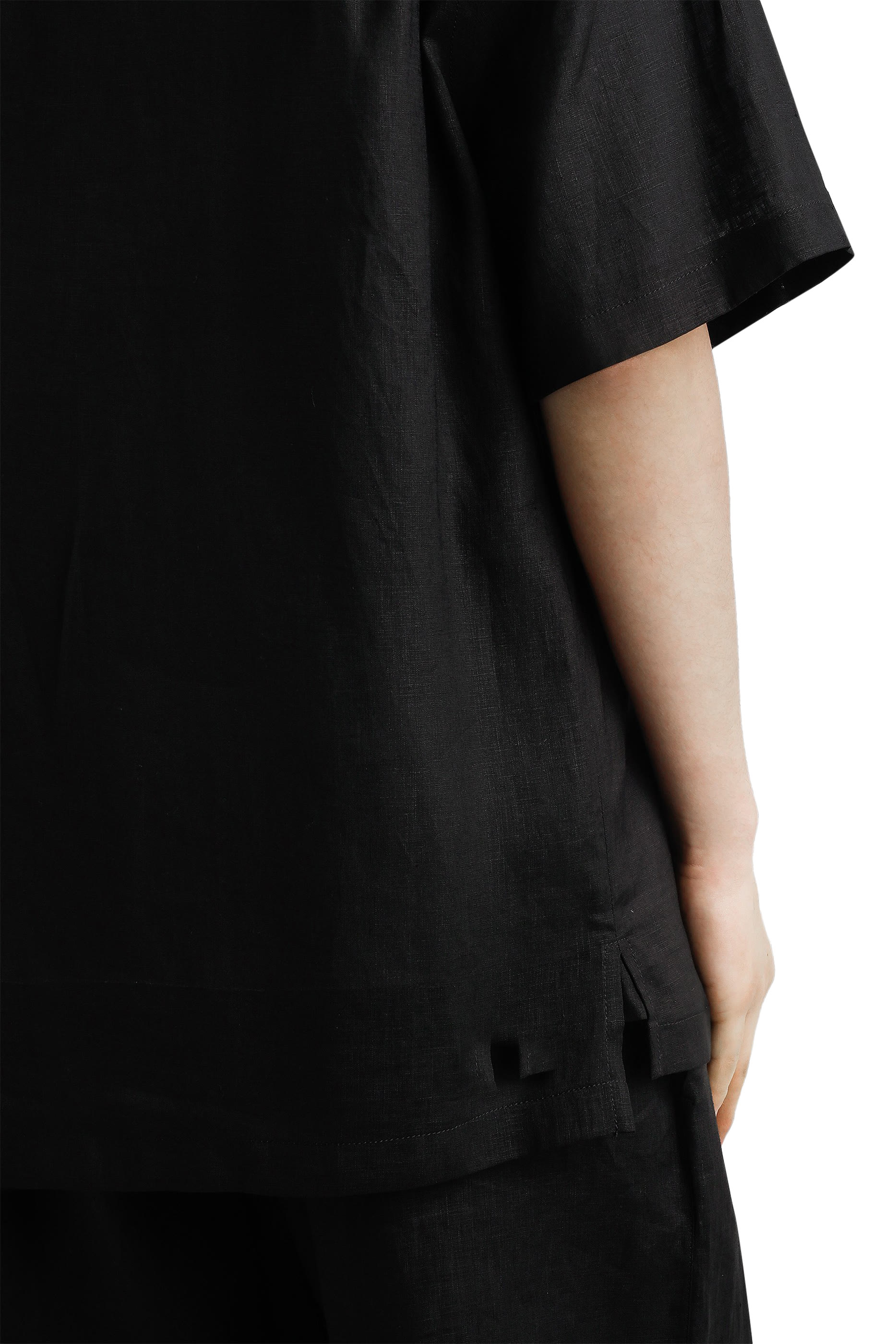 قميص بتطريز شعار الماركة كتان 