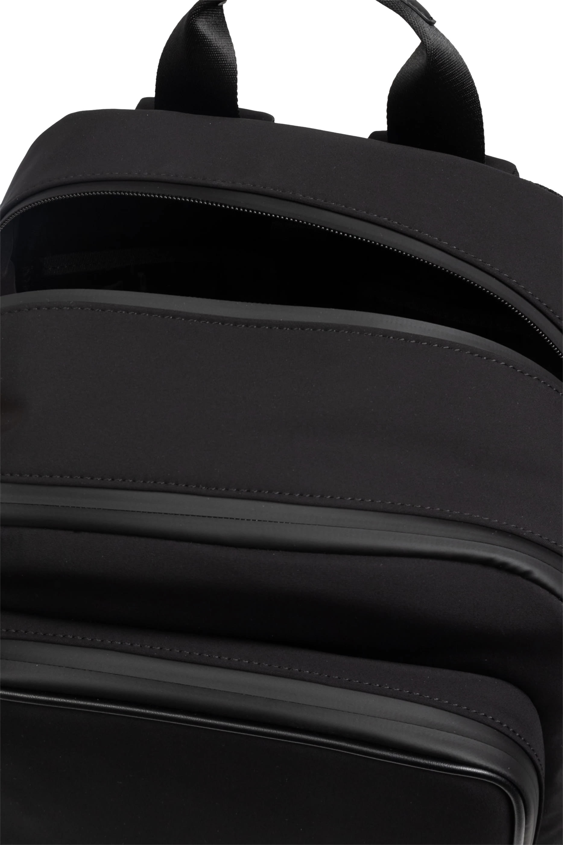 حقيبة ظهر ترافل إسنشال نايلون