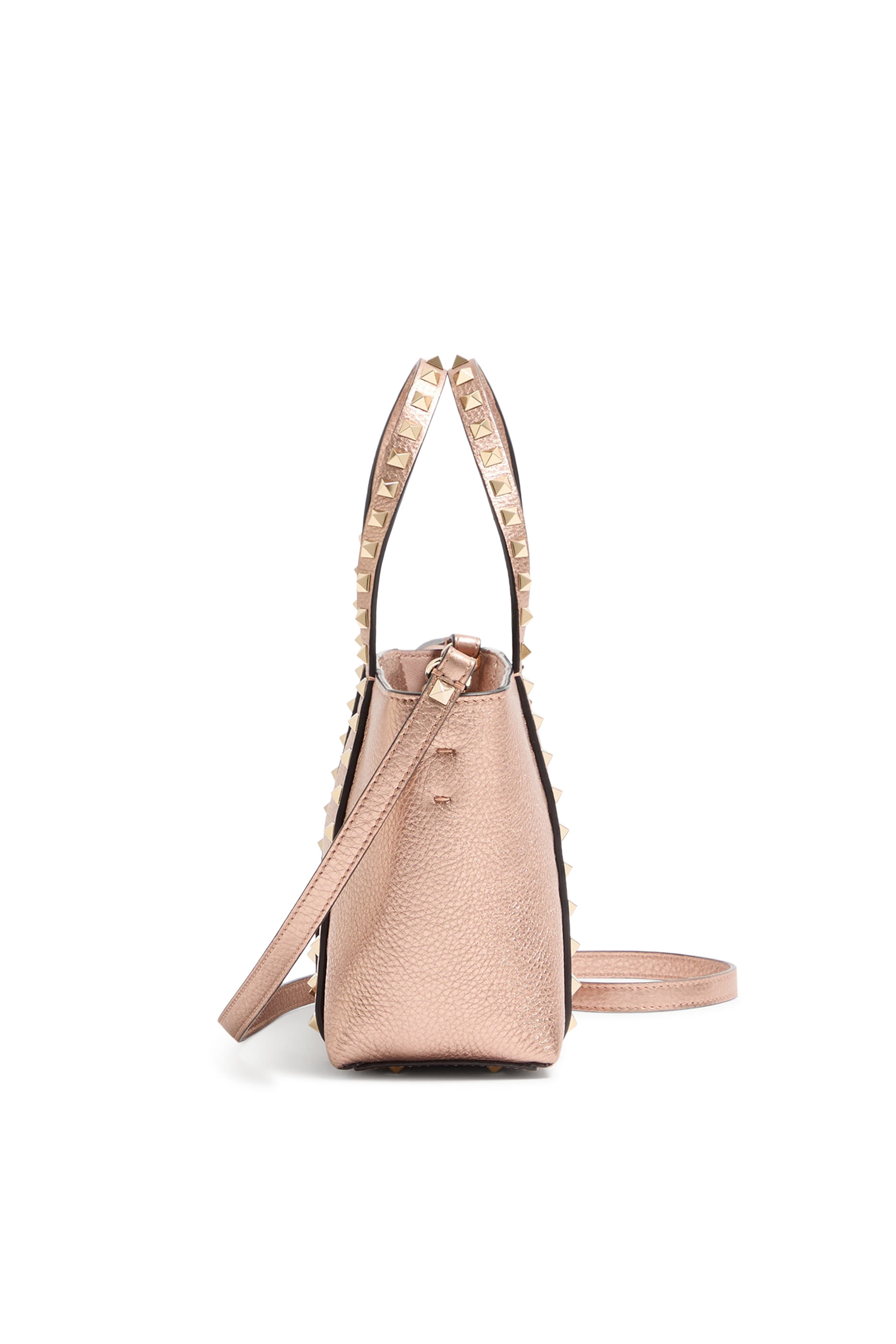 حقيبة مرصعة بحلي هرمية