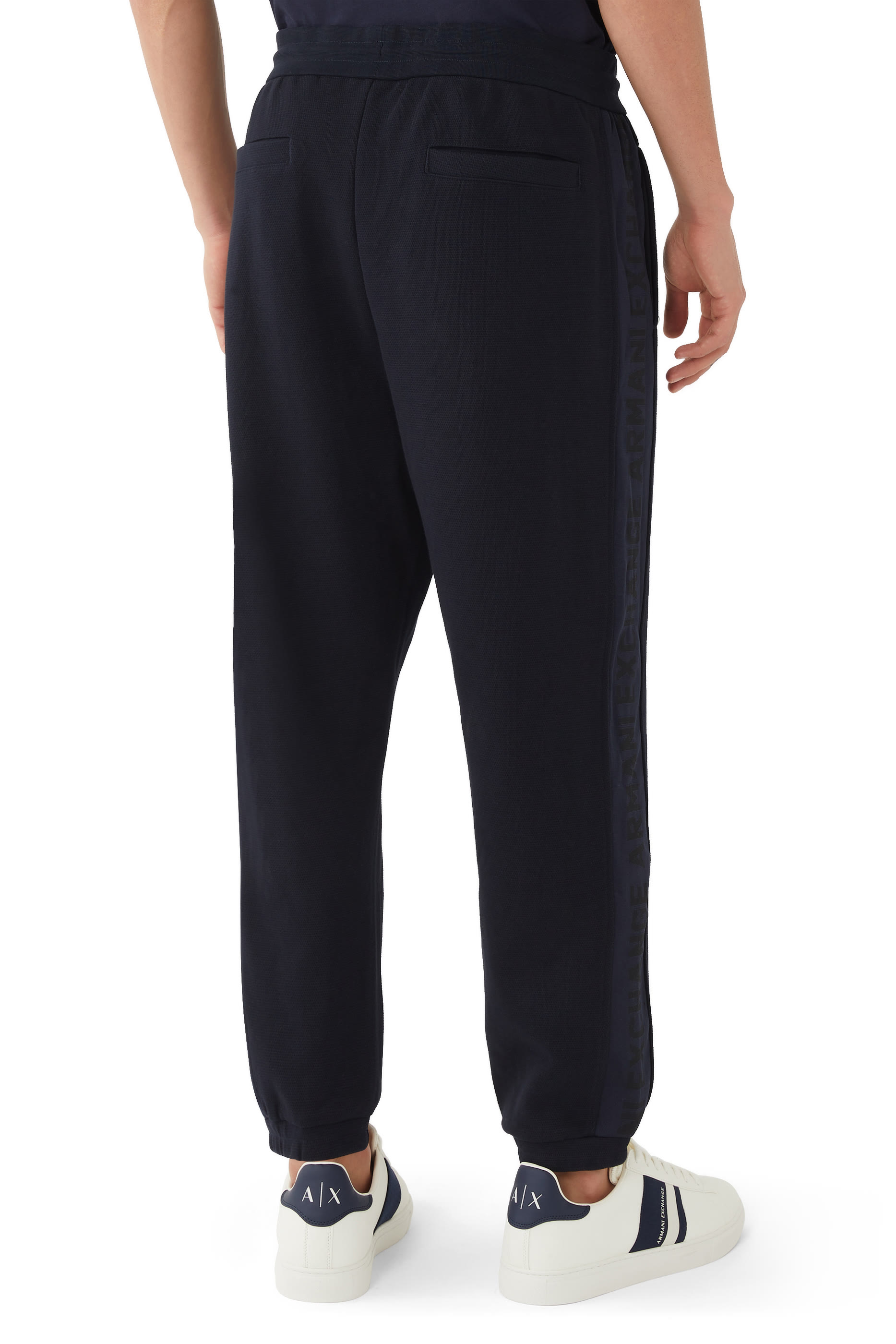 بنطال رياضي برباط خصر