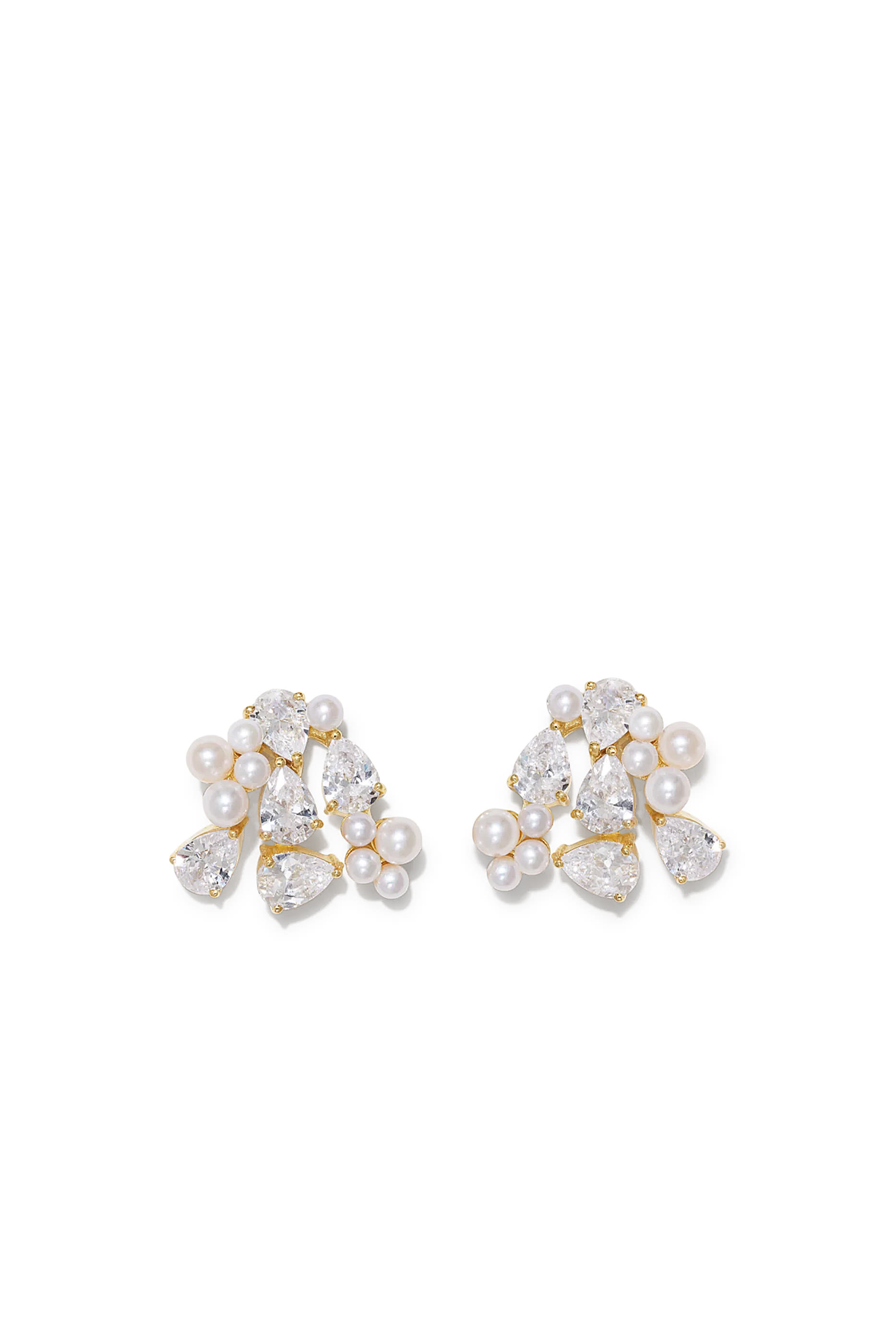 أقراط بريثز وي دير تو تيك مرصعة بأحجار زركونيا ولؤلؤ مياه عذب، فضة استرلينية معاد تدويرها مطلية بذهب أصفر عيار 18