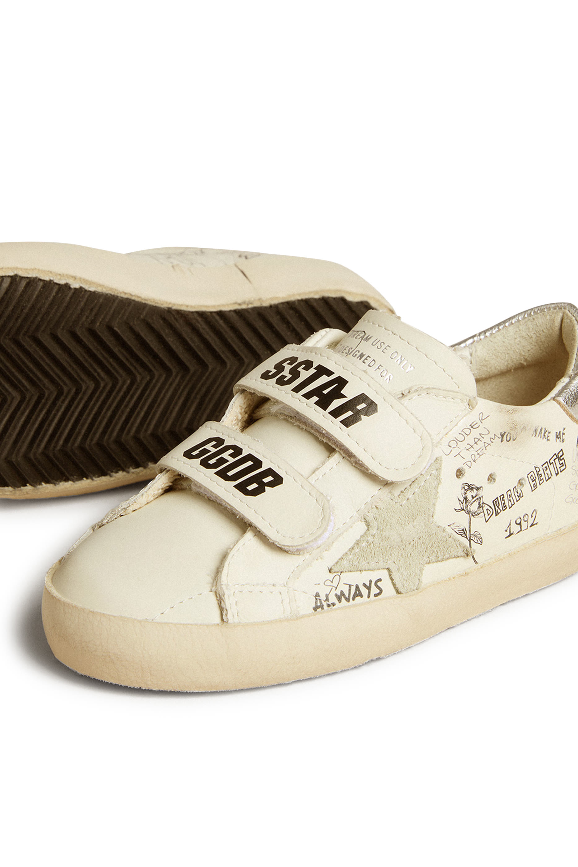 سنيكرز أولد سكول للأطفال