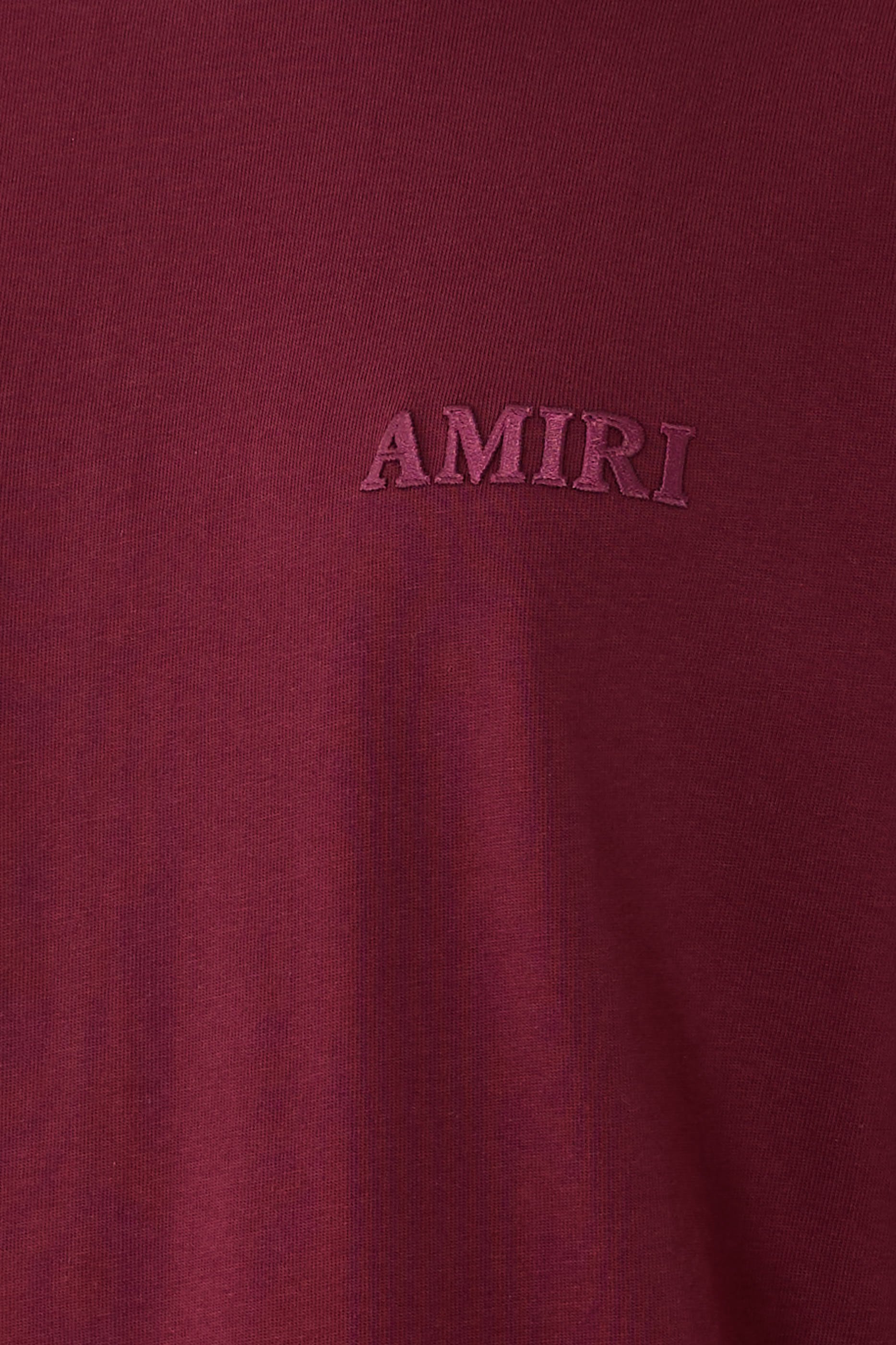 تيشيرت بقصة فضفاضة