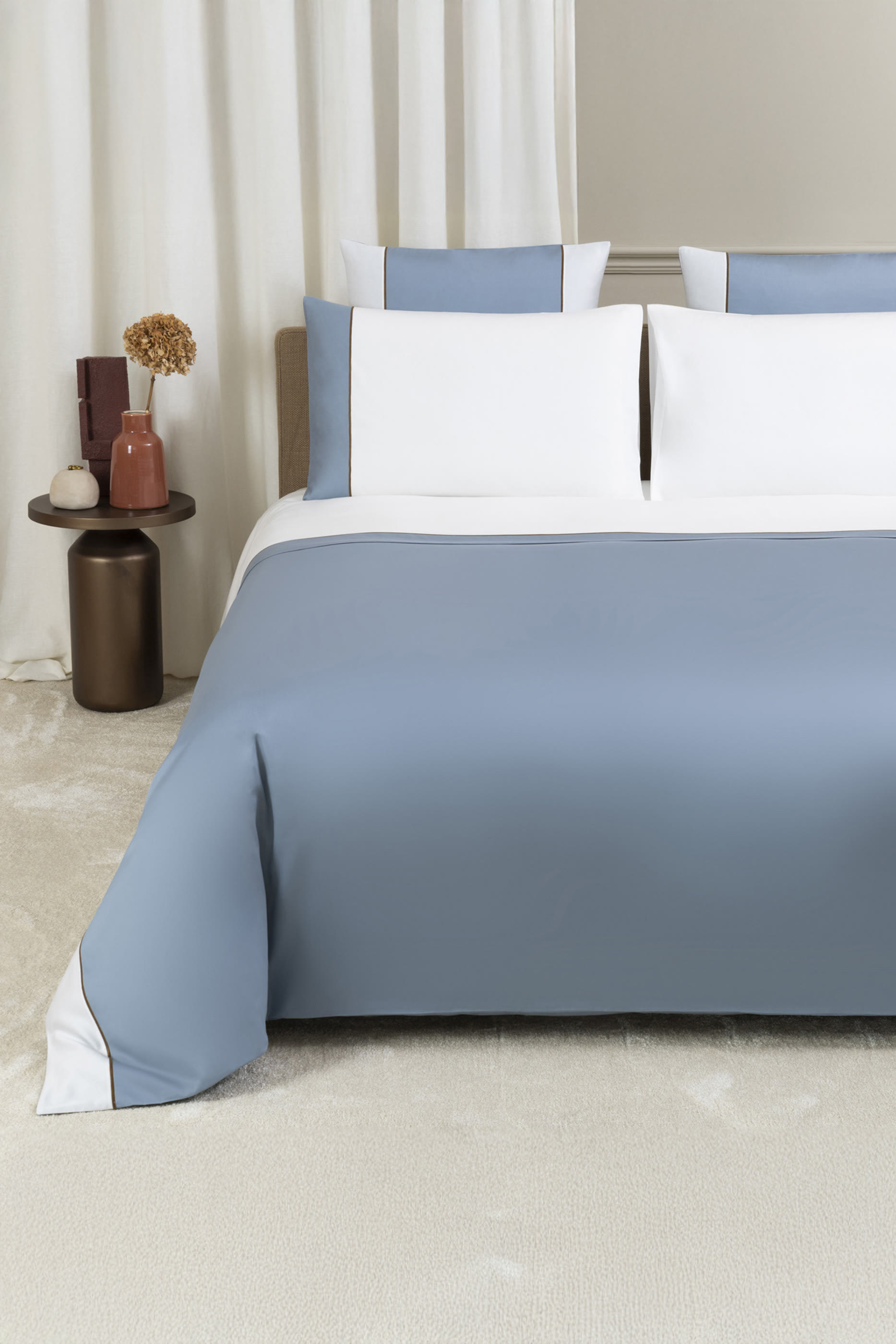 طقم غطاء لحاف مقسم بألوان