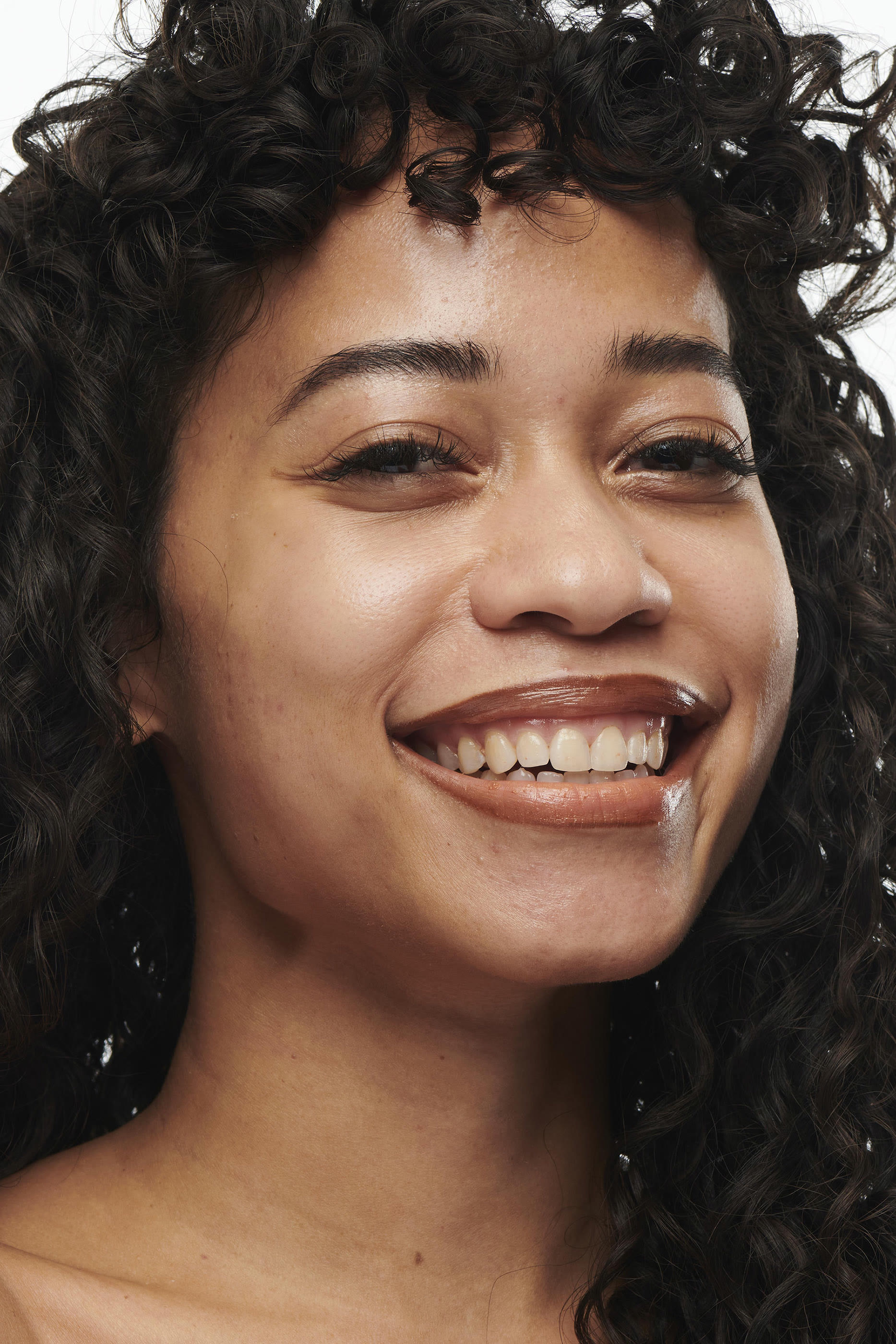 كريم أساس ستوديو راديانس بفاعلية السيروم&rlm;، 30 ملل