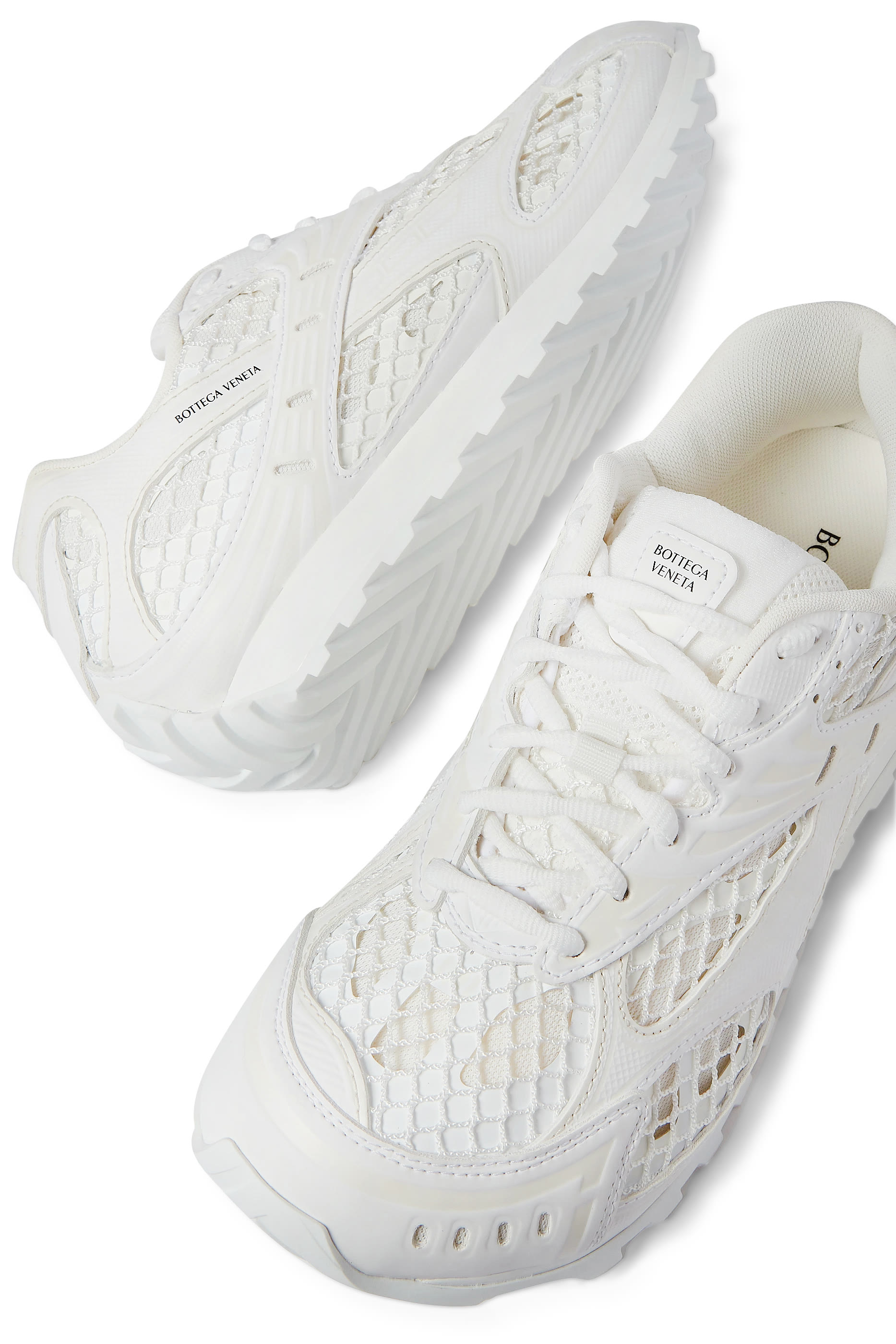 سنيكرز اوربيت