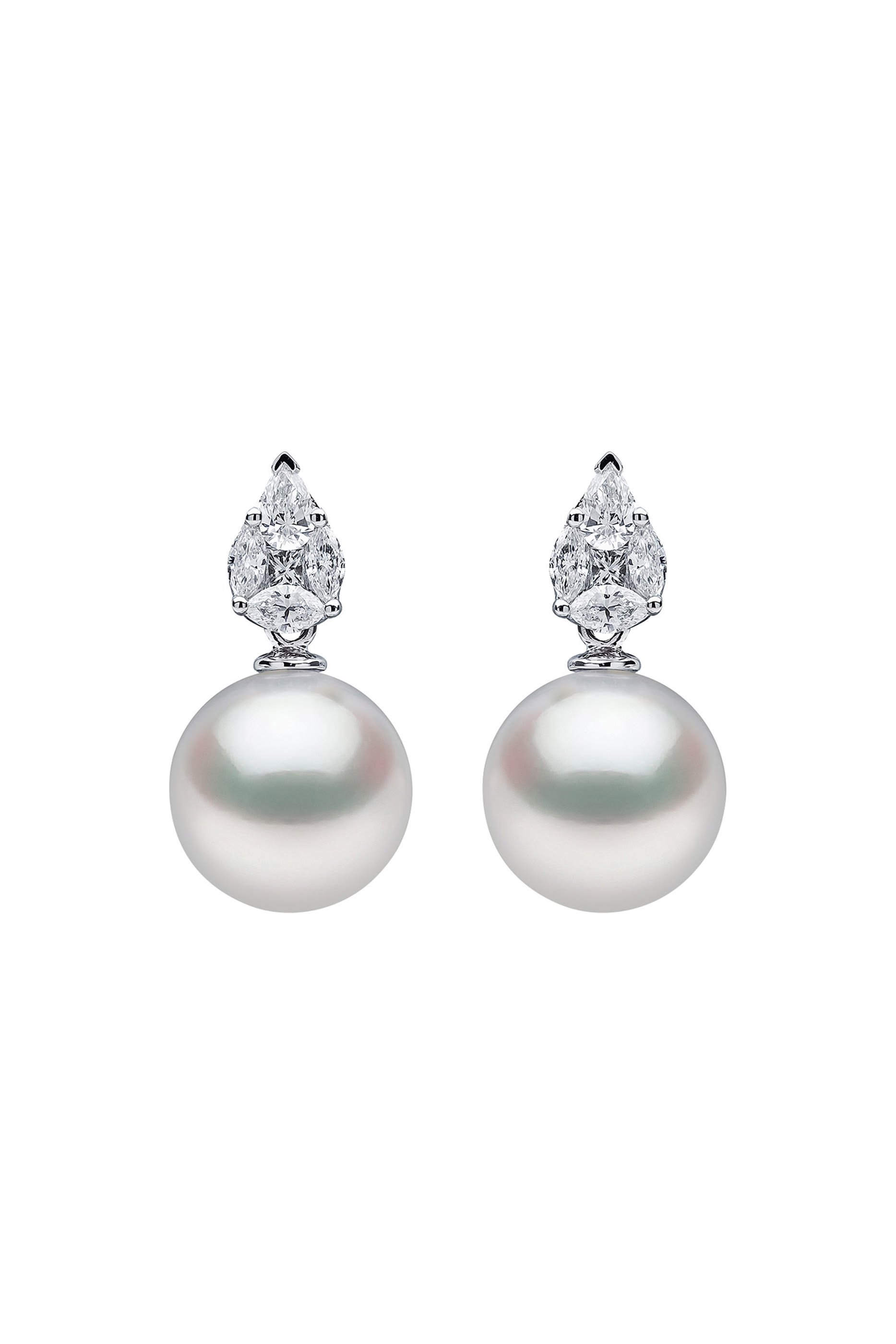 أقراط ستارلايت مرصعة بالماس واللؤلؤ ذهب أبيض عيار 18