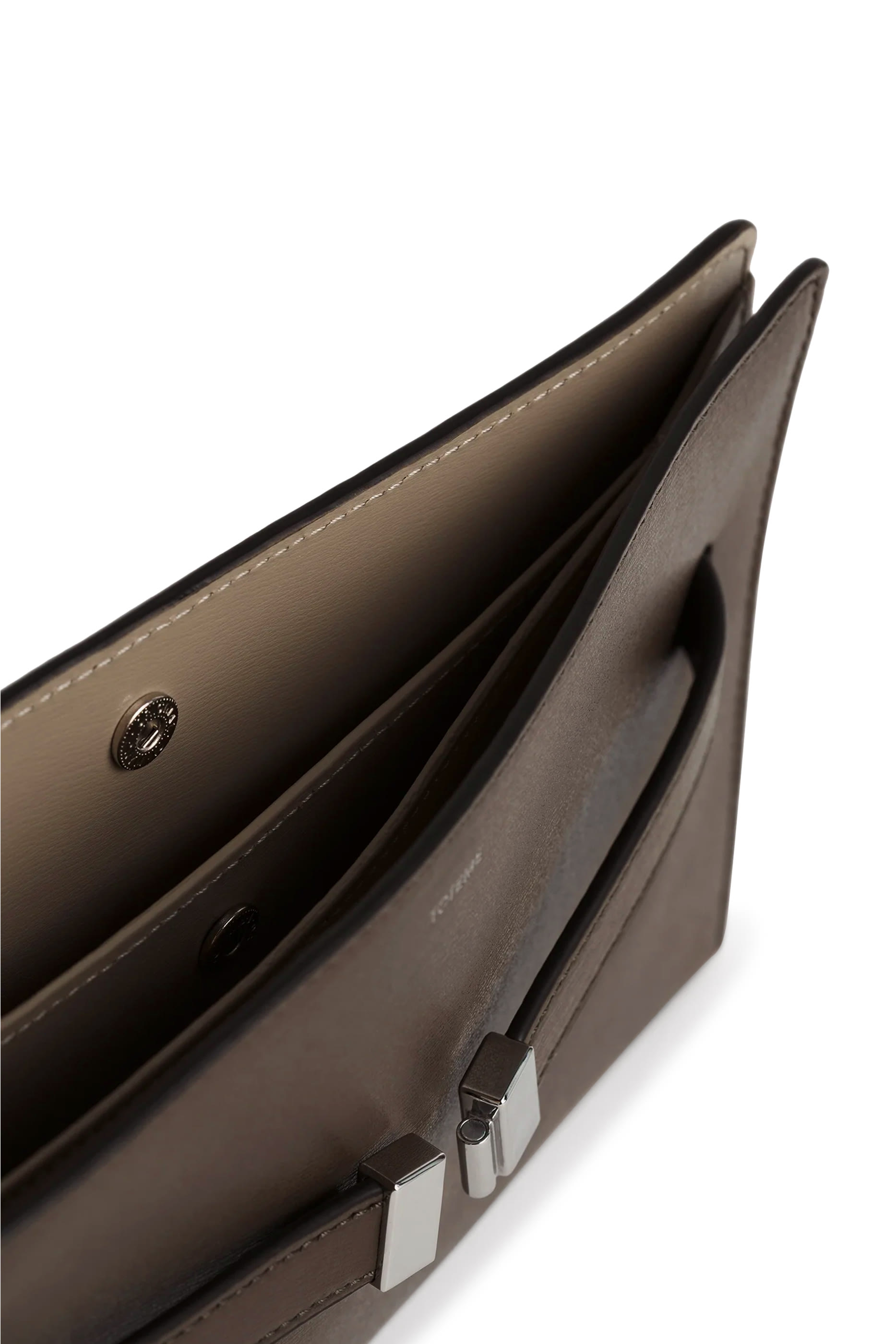 حقيبة كروس بودي بحمالة جلد